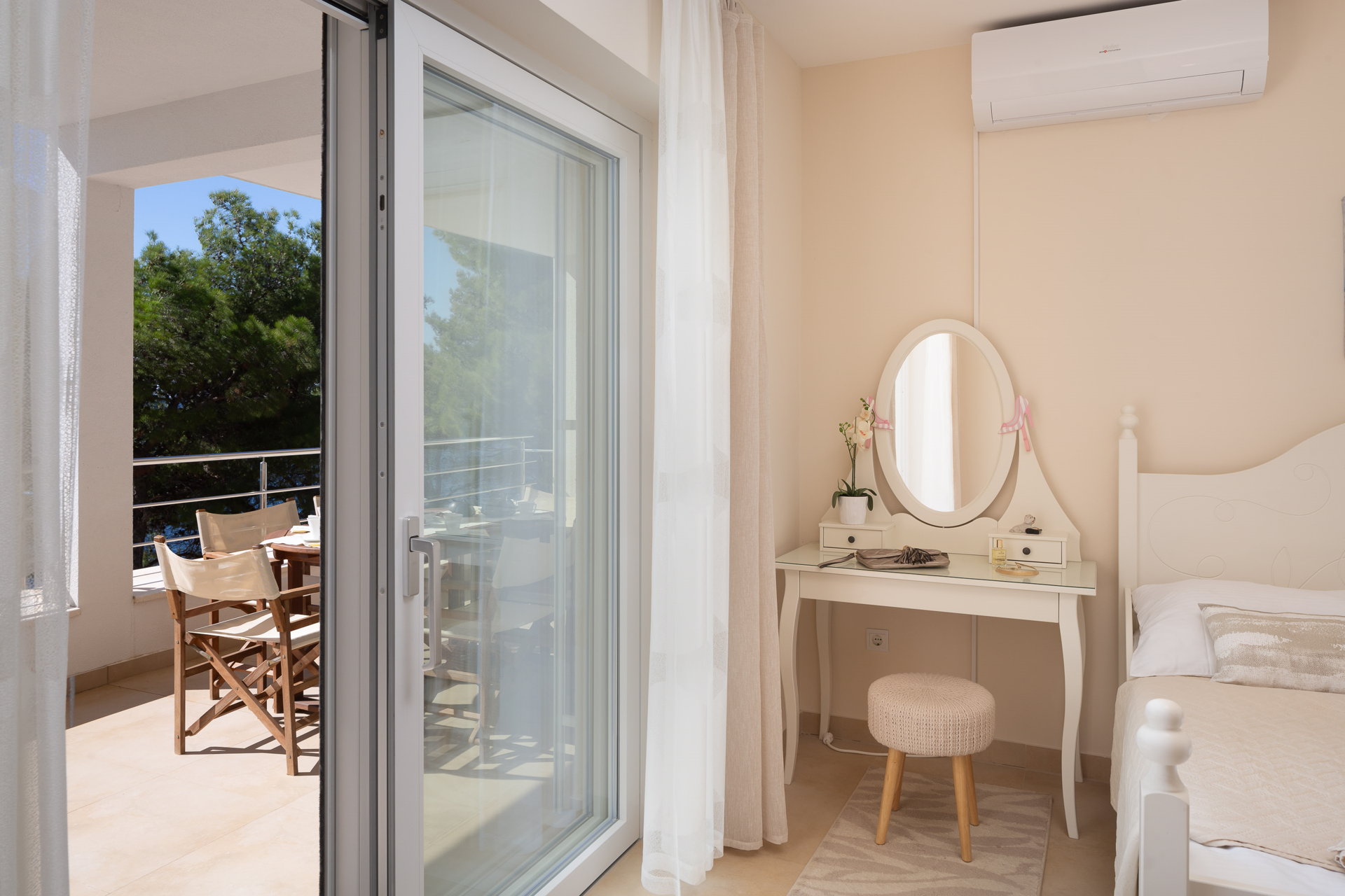 Beachfront Villa Allegria with Pool