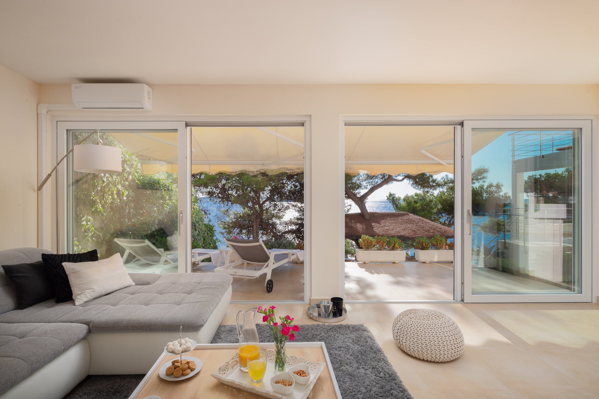 Beachfront Villa Allegria with Pool