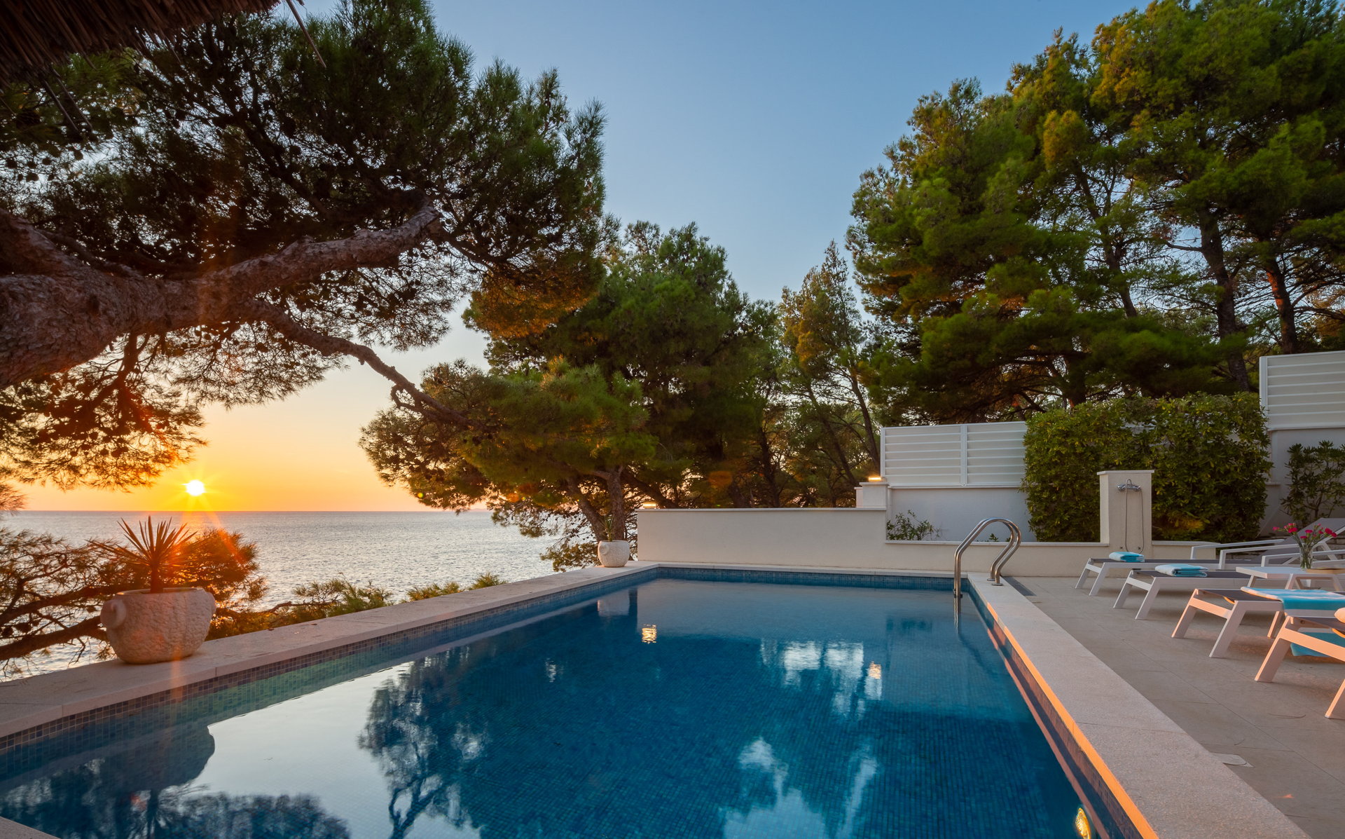 Beachfront Villa Allegria with Pool