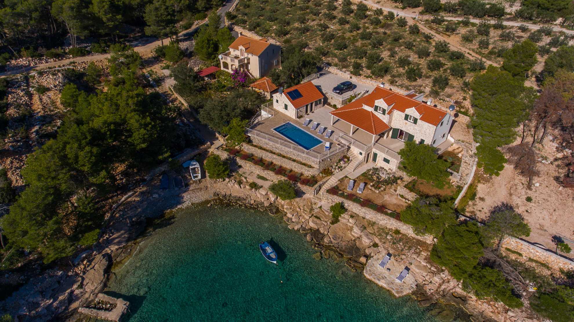 Villa Island Star with Pool