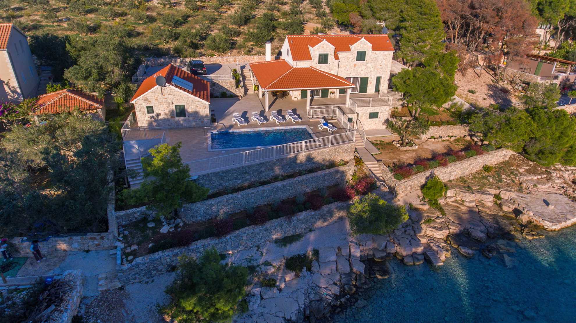 Villa Island Star with Pool