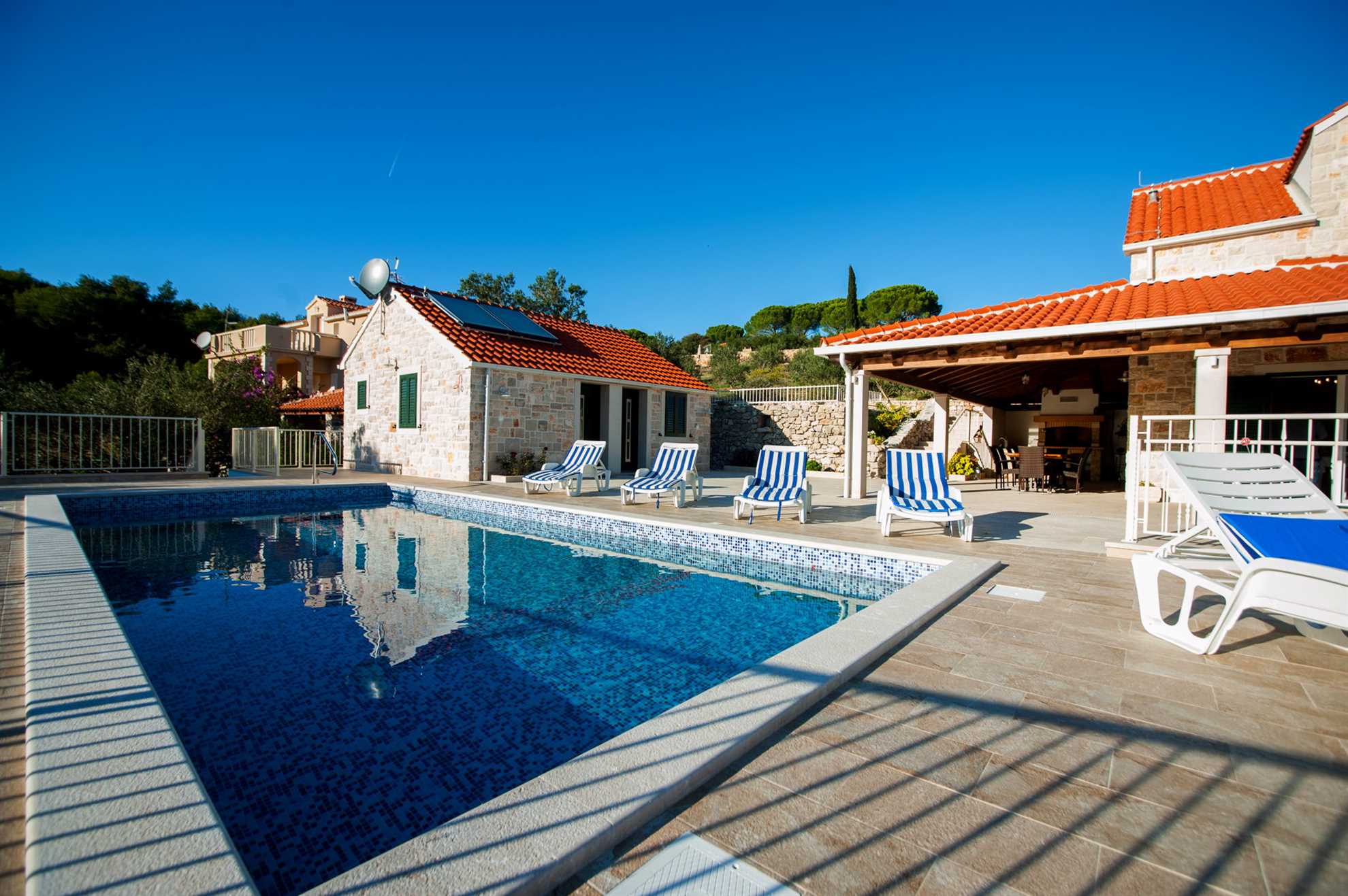 Villa Island Star with Pool