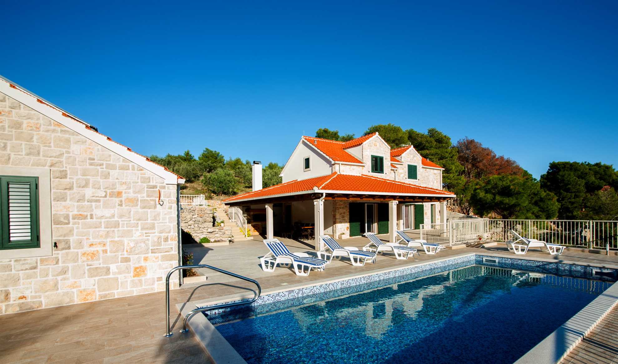 Villa Island Star with Pool