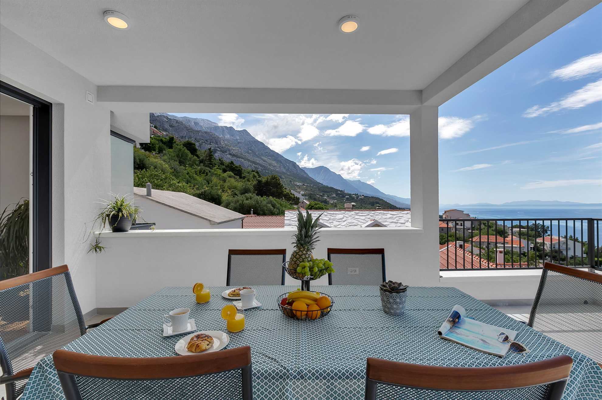 Villa Seraphine with Pool