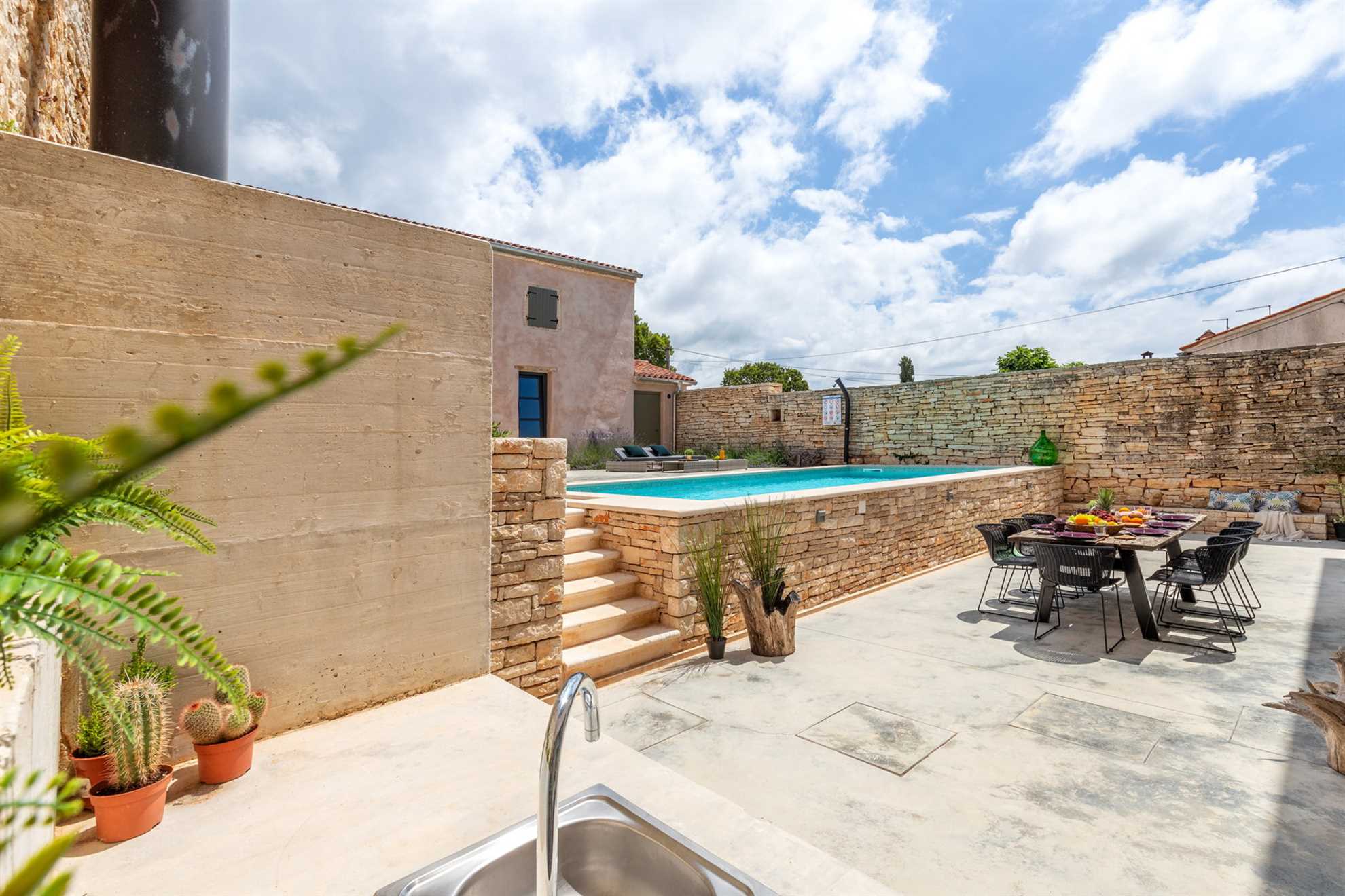 Villa Ferna with Pool