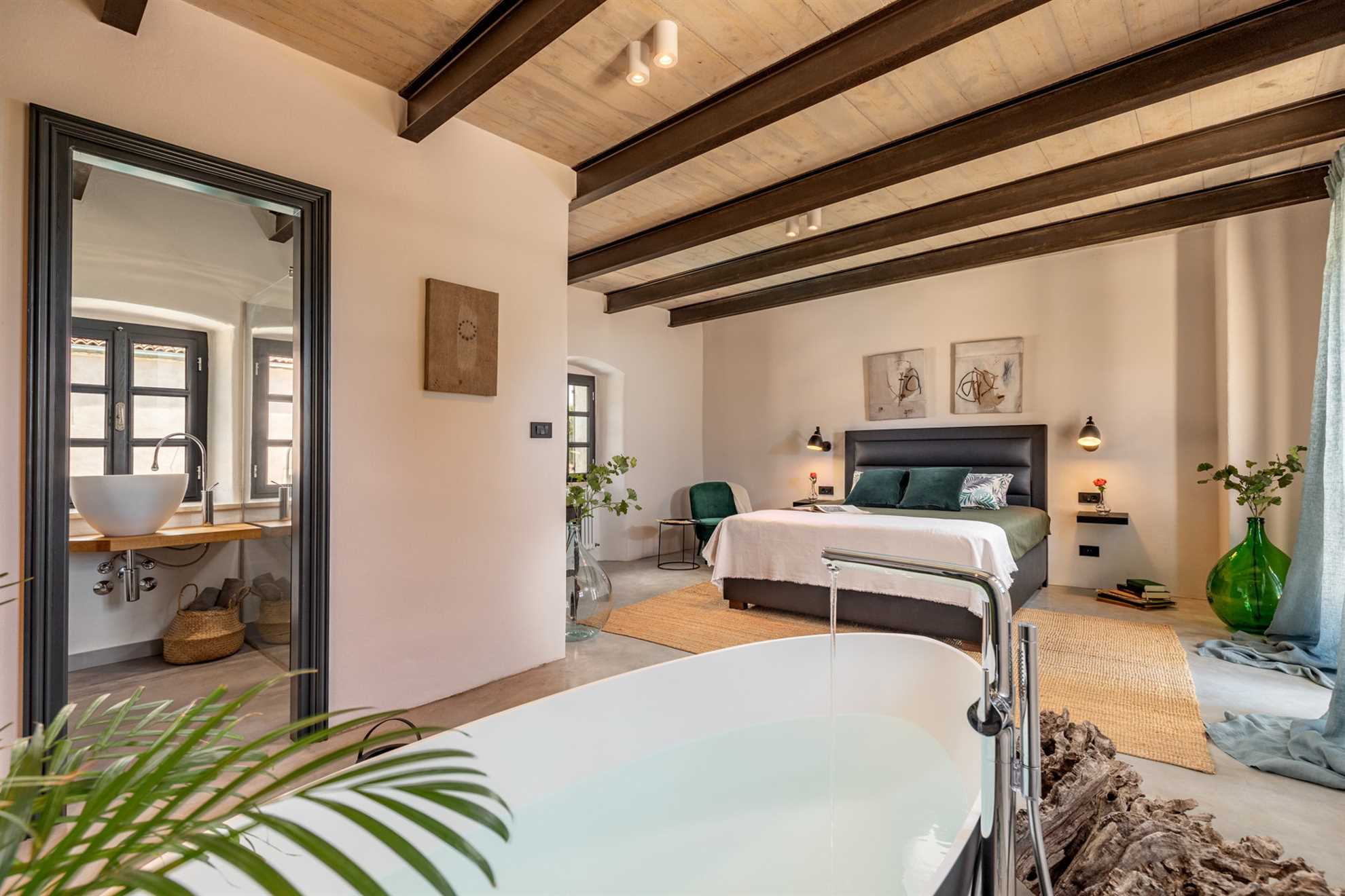 Villa Ferna with Pool