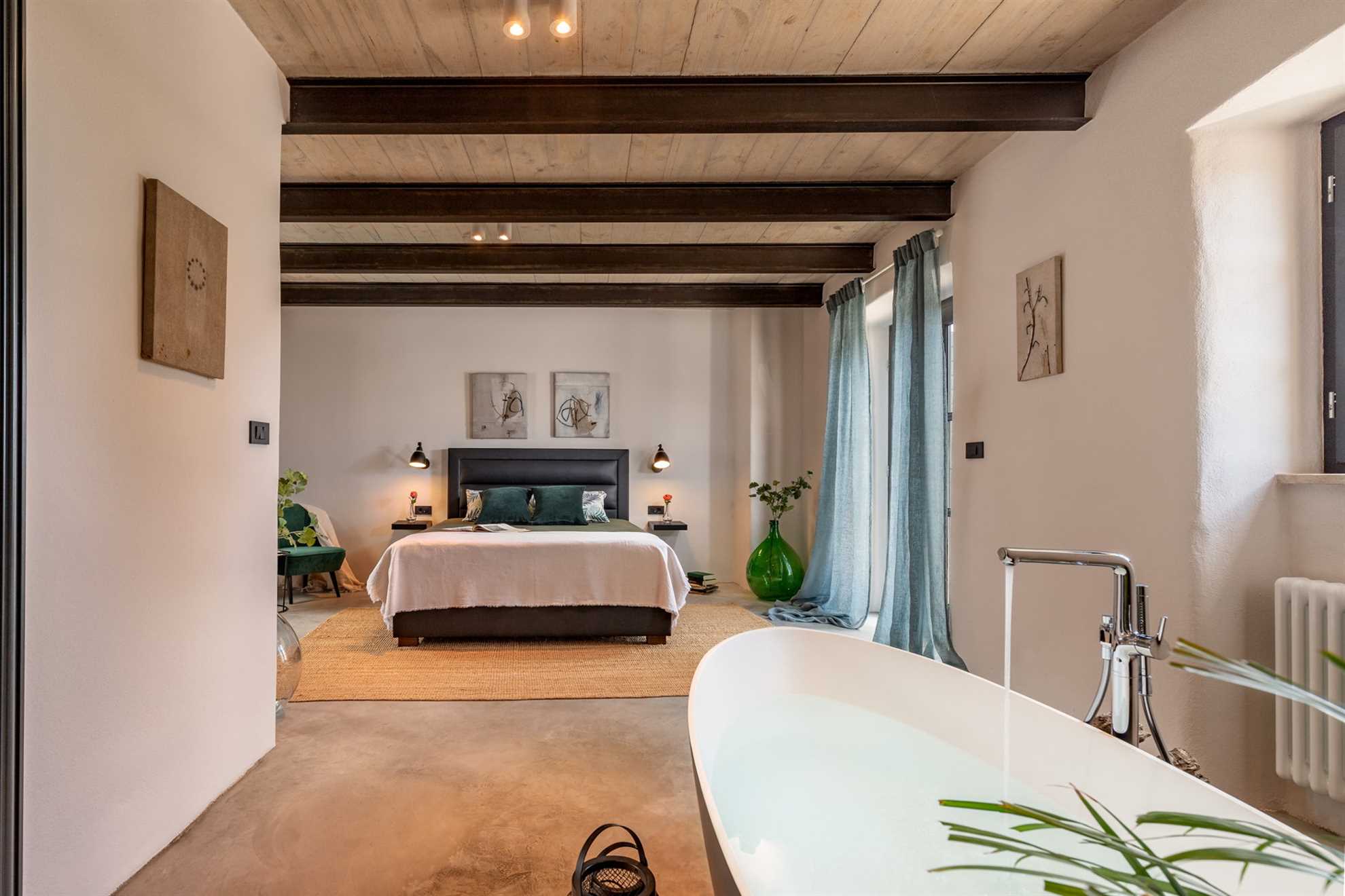 Villa Ferna with Pool