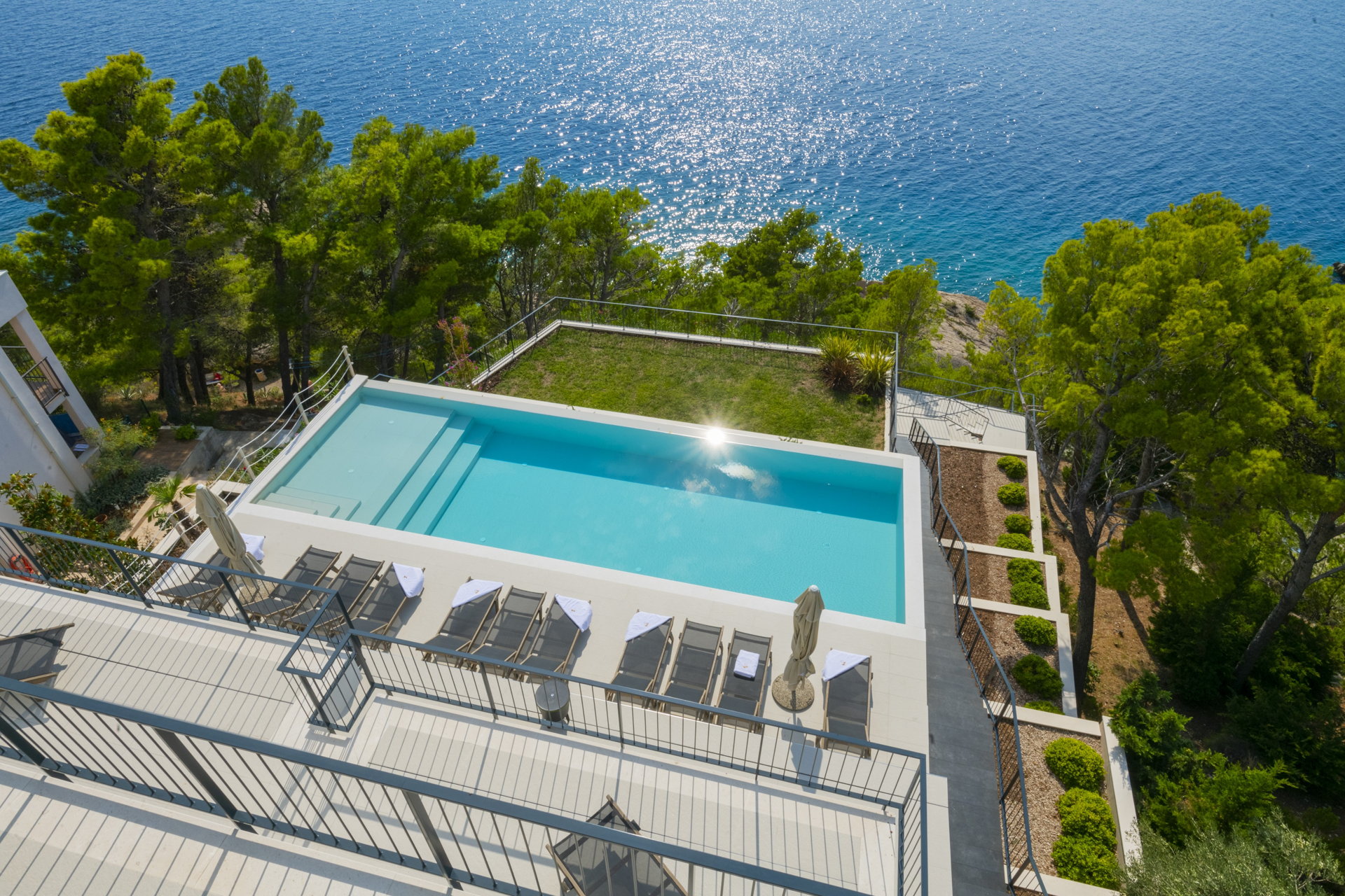 Villa Azul Grande with Heated Pool