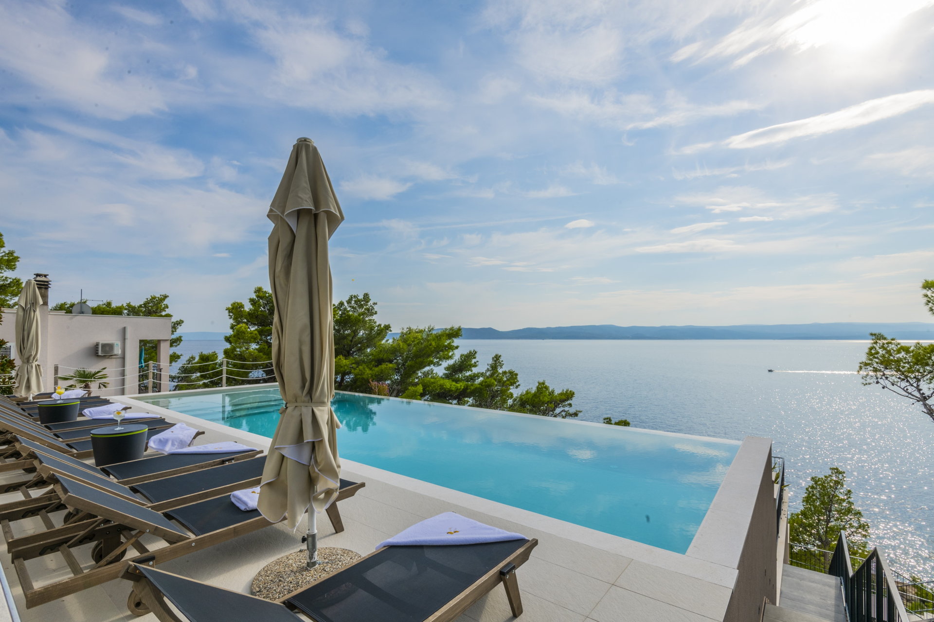 Villa Azul Grande with Heated Pool