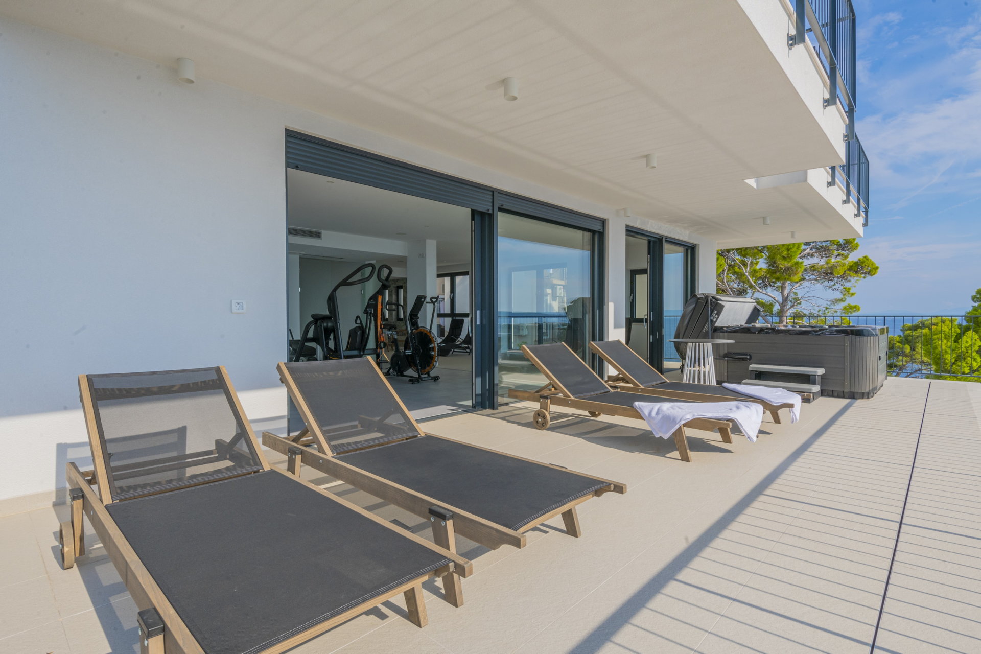 Villa Azul Grande with Heated Pool