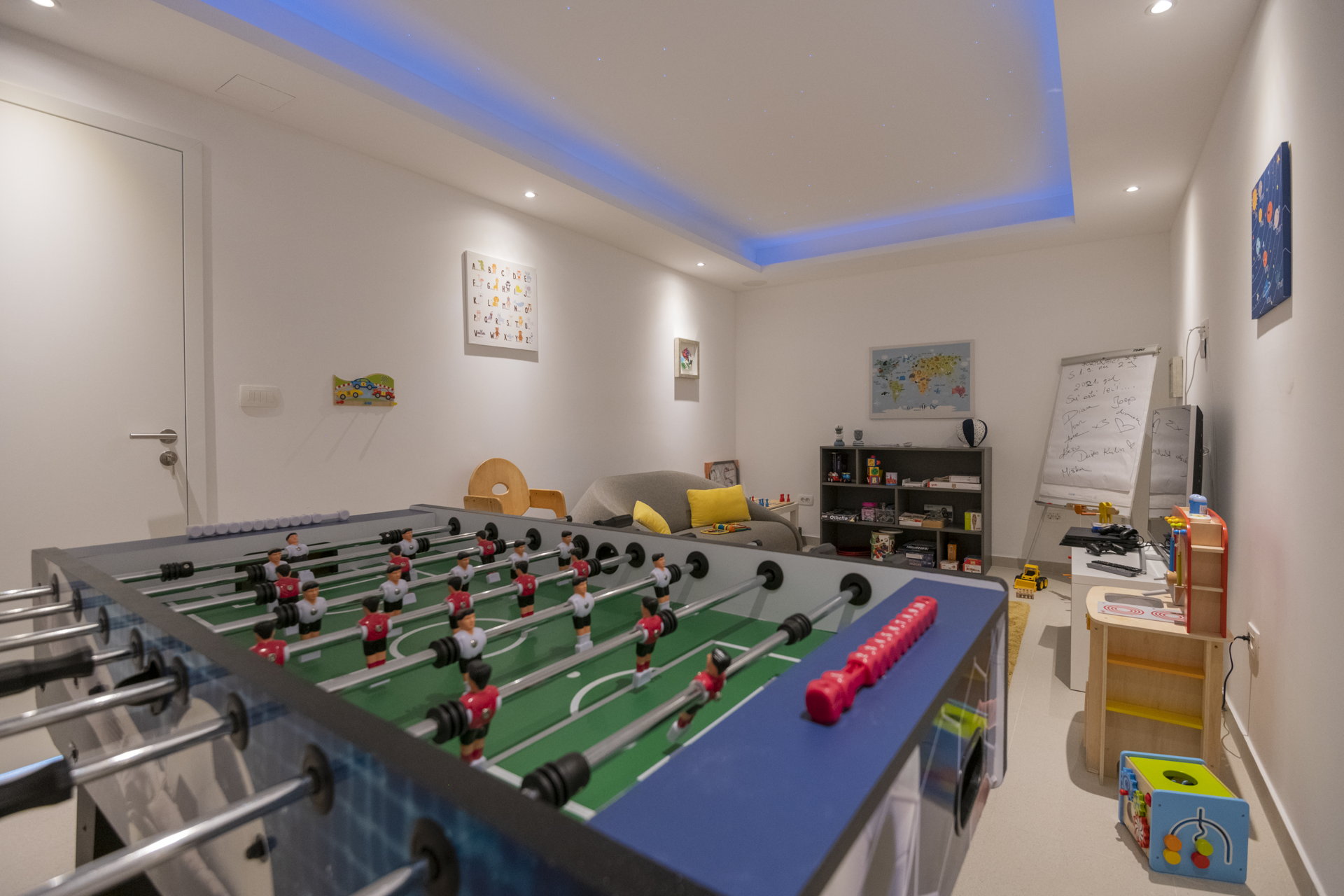 Villa Azul Grande with Heated Pool
