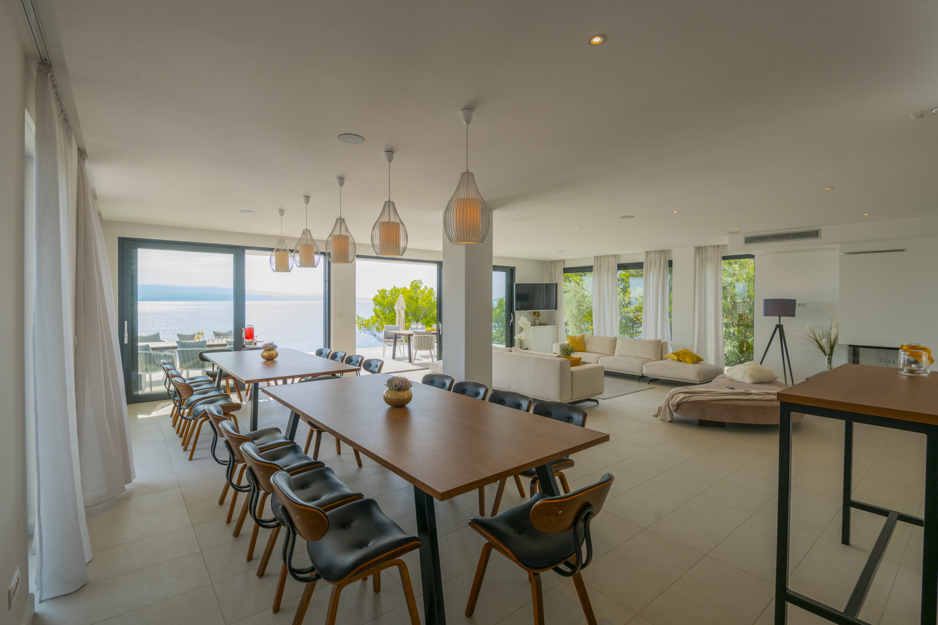 Villa Azul Grande with Heated Pool