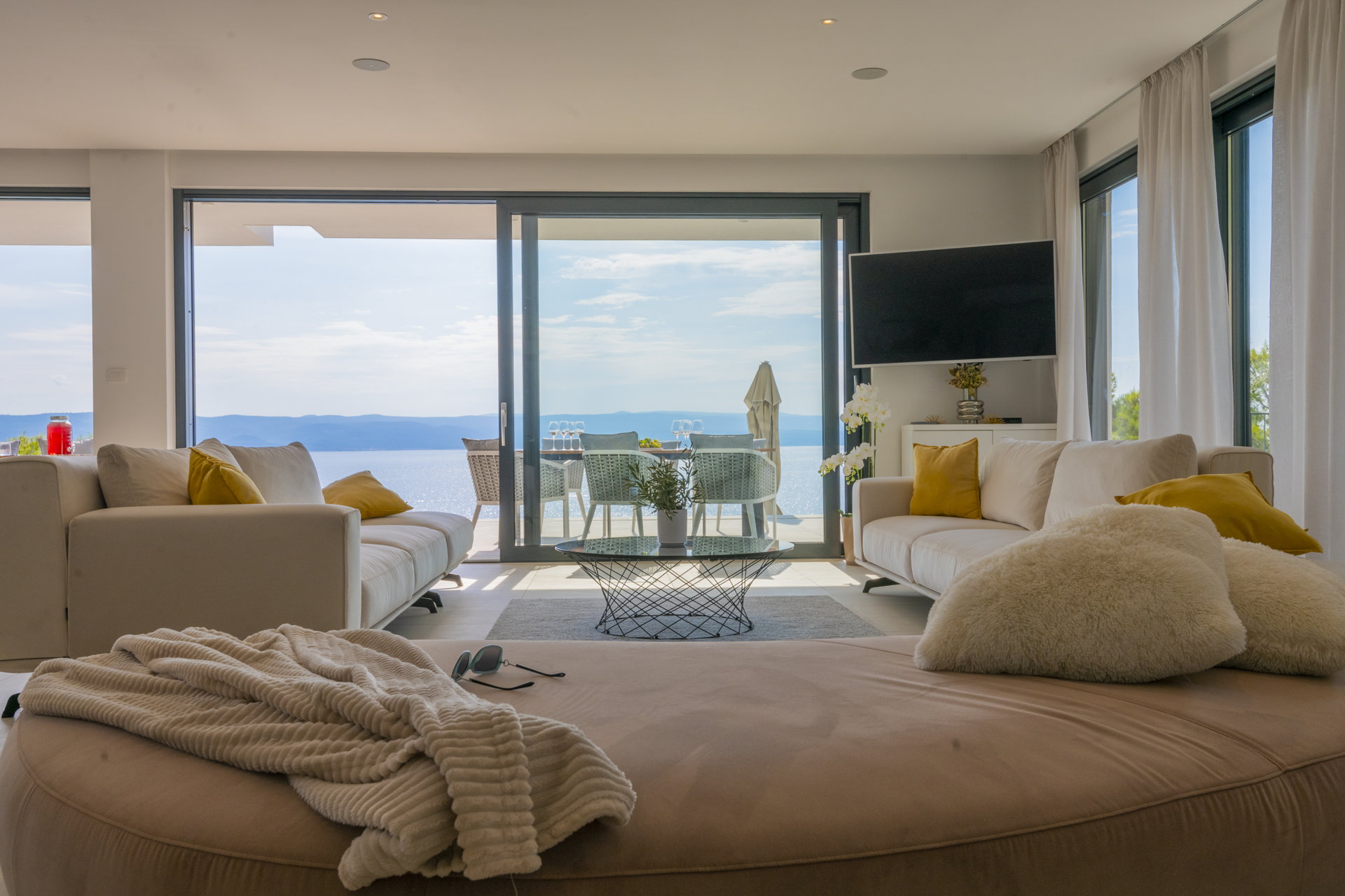 Villa Azul Grande with Heated Pool