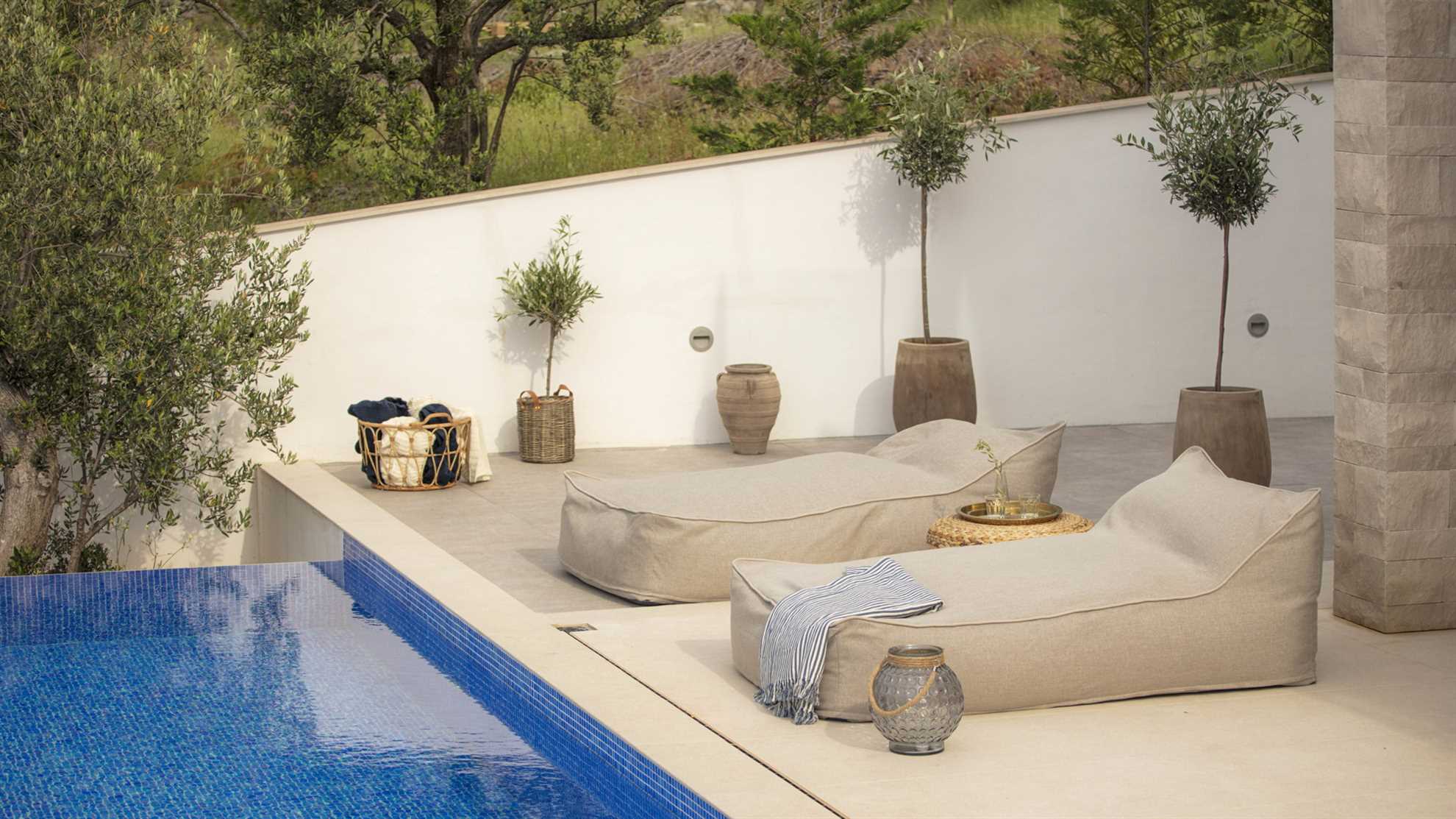 Luxury Villa Spectrum with Heated Pool