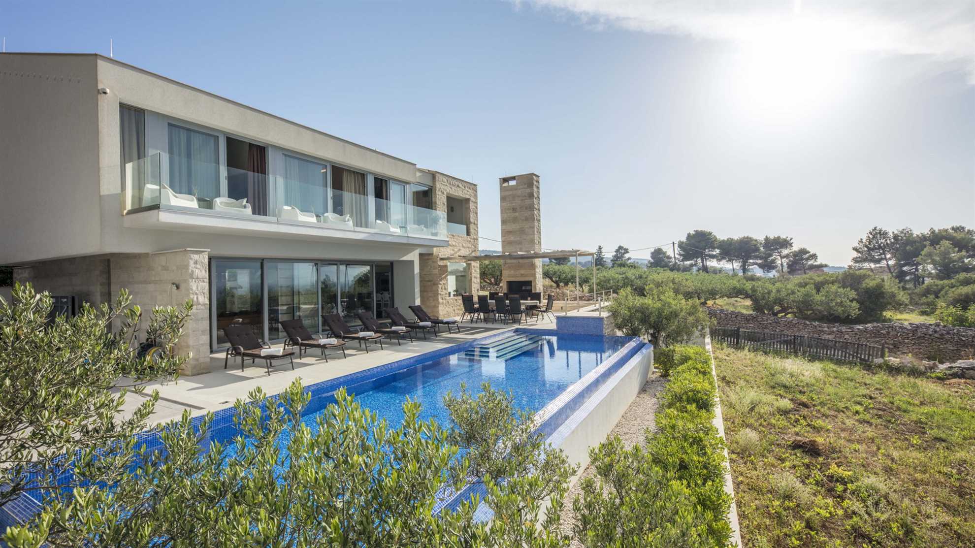 Luxury Villa Spectrum with Heated Pool