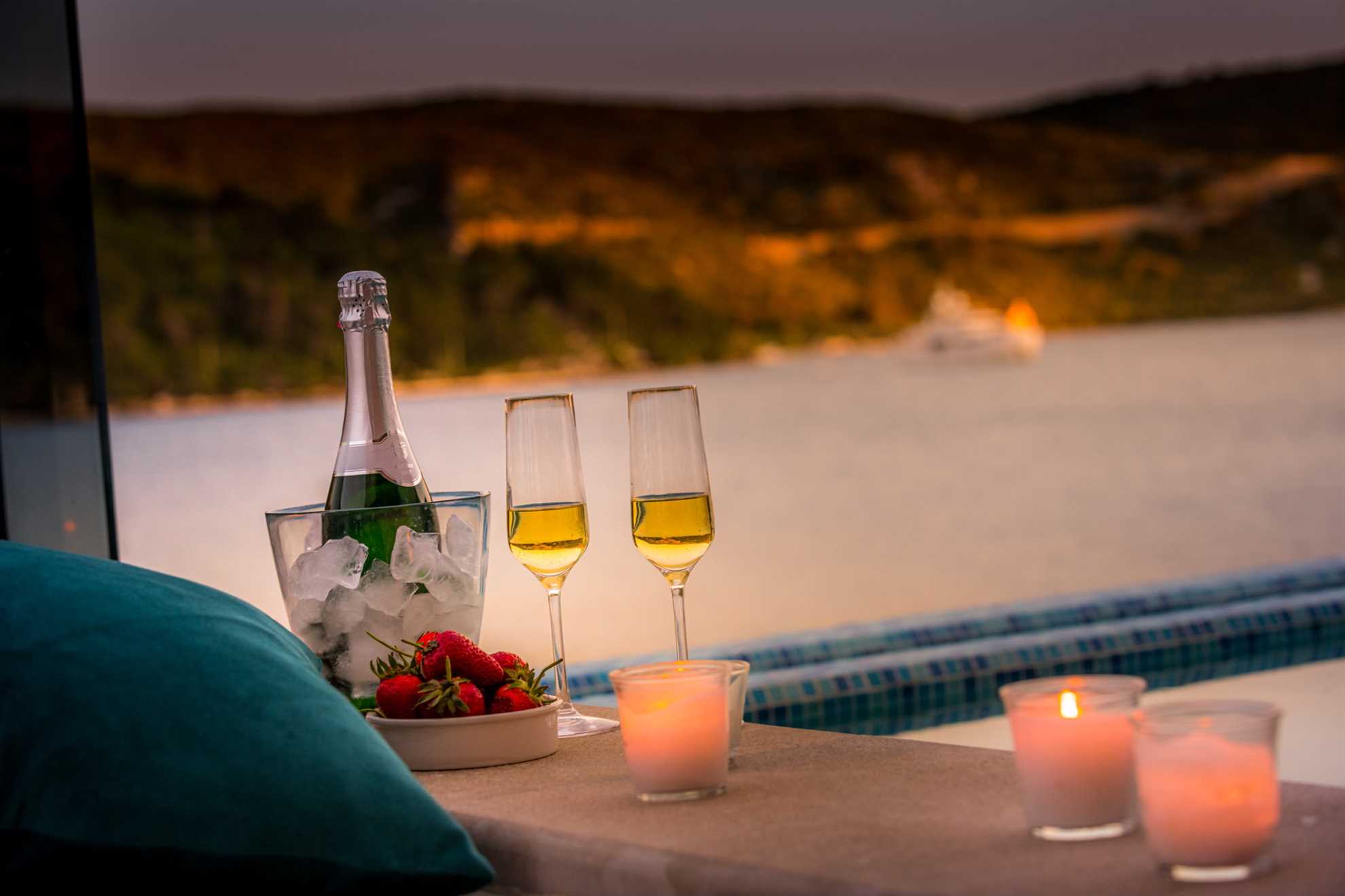 Beachfront Villa Ultimata with Pool