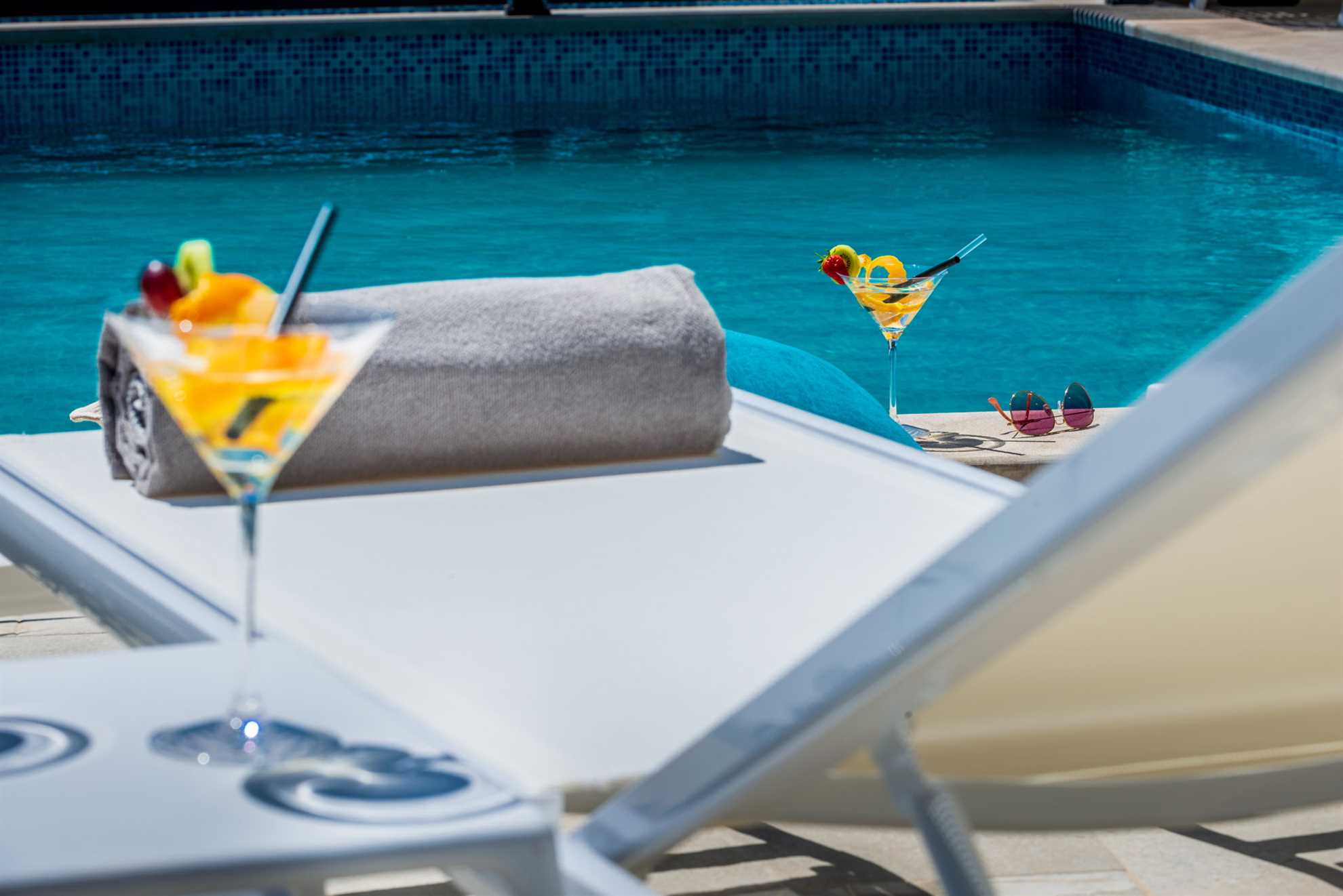 Beachfront Villa Ultimata with Pool