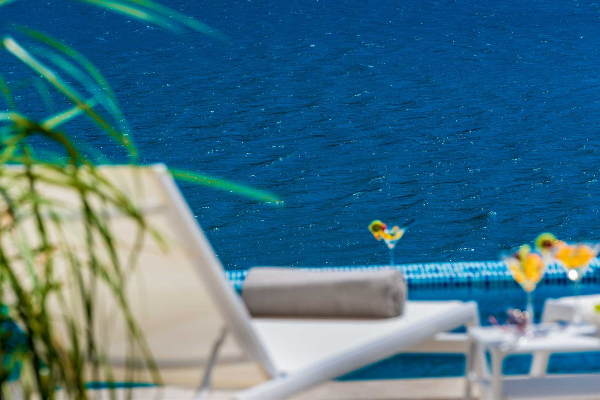 Beachfront Villa Ultimata with Pool