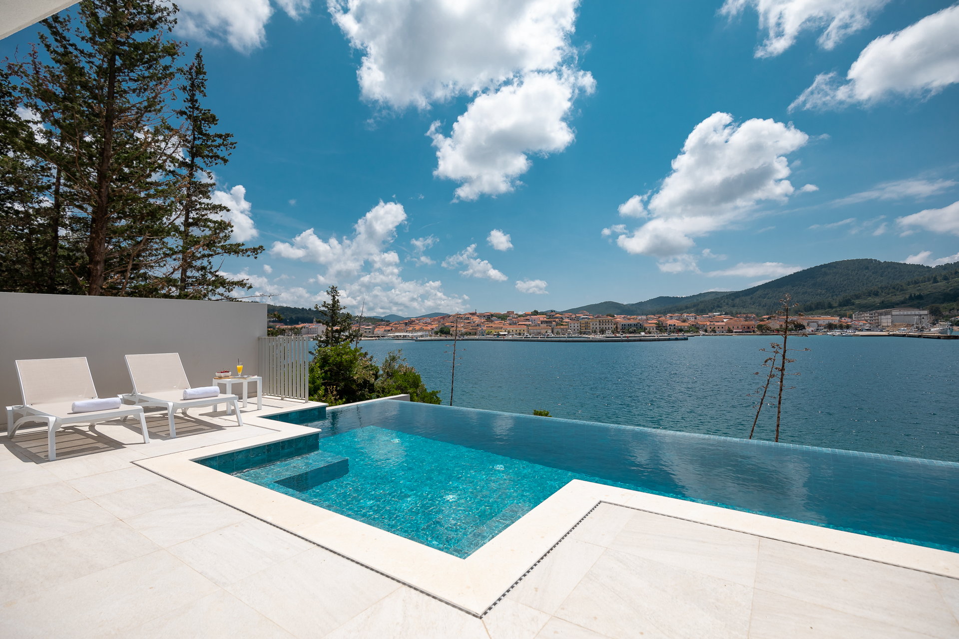 Luxury Villa Violet with Pool
