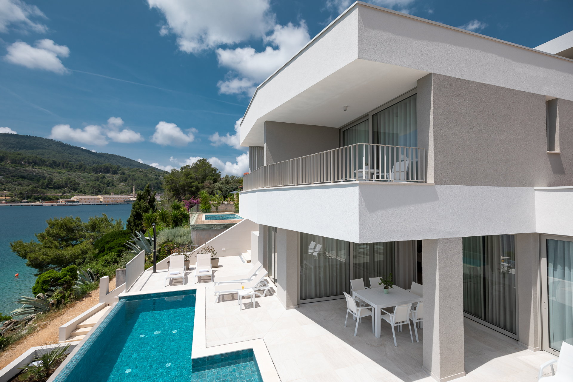 Luxury Villa Violet with Pool