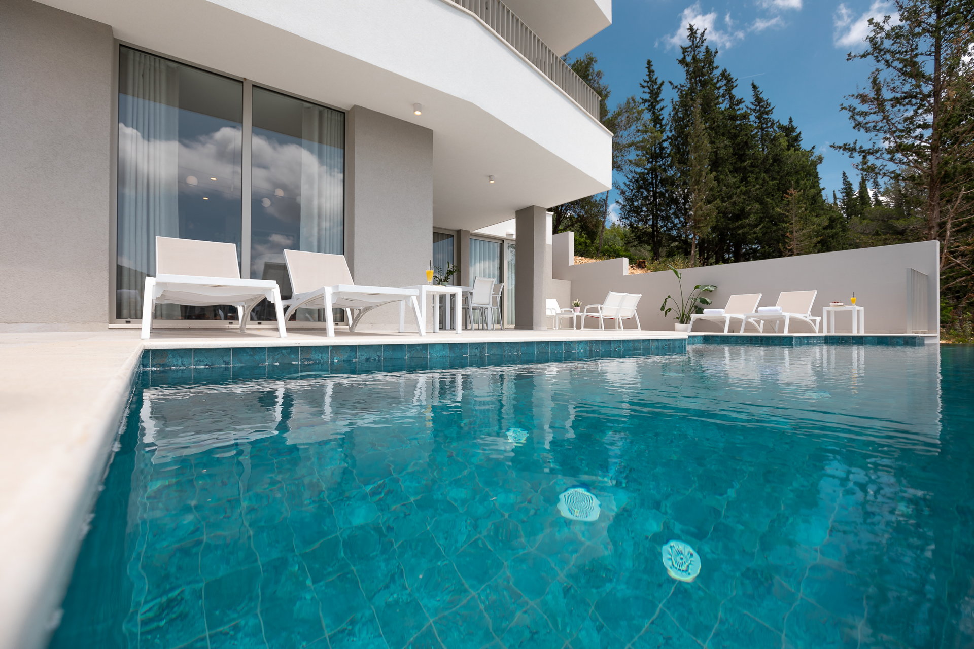 Luxury Villa Violet with Pool