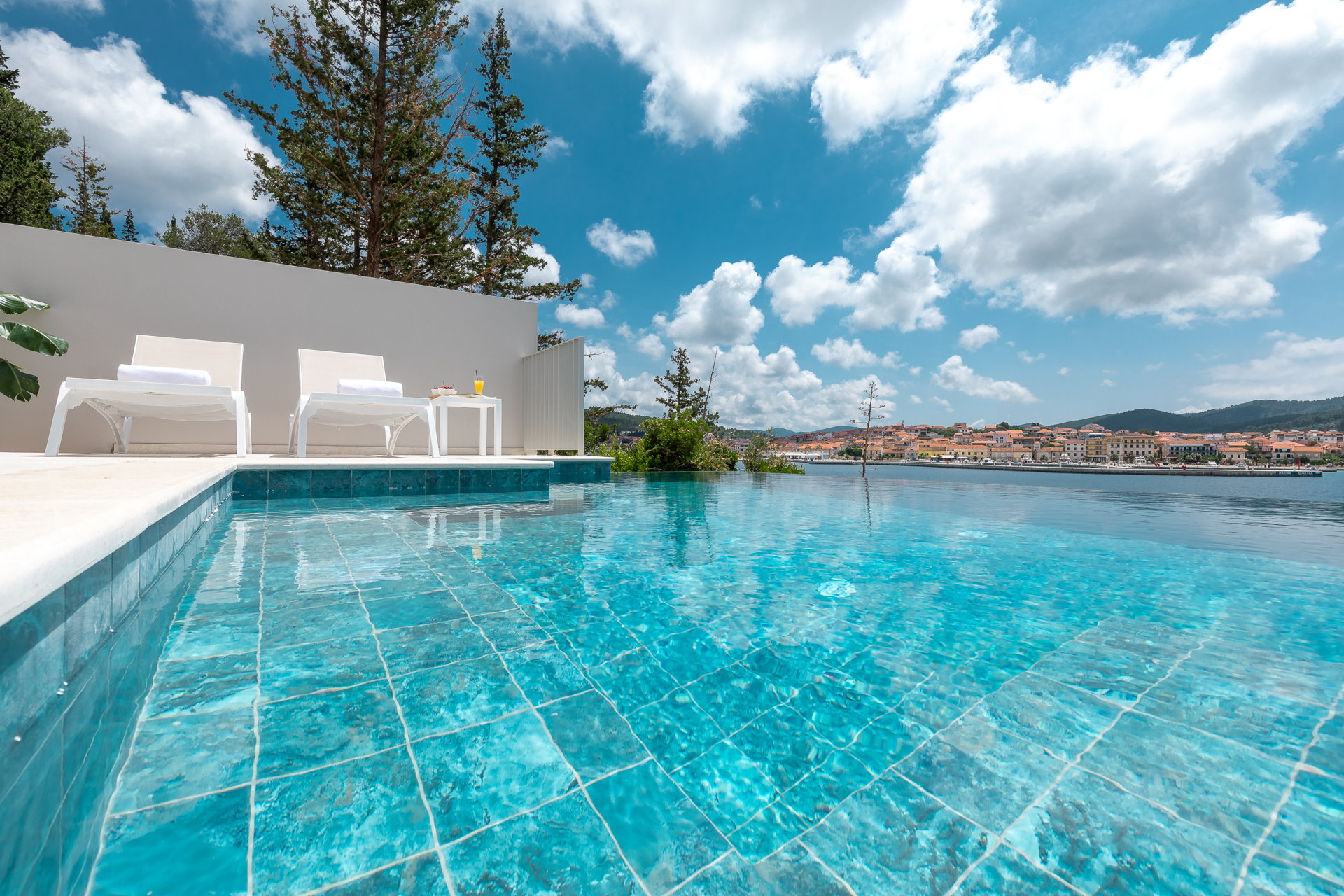 Luxury Villa Violet with Pool