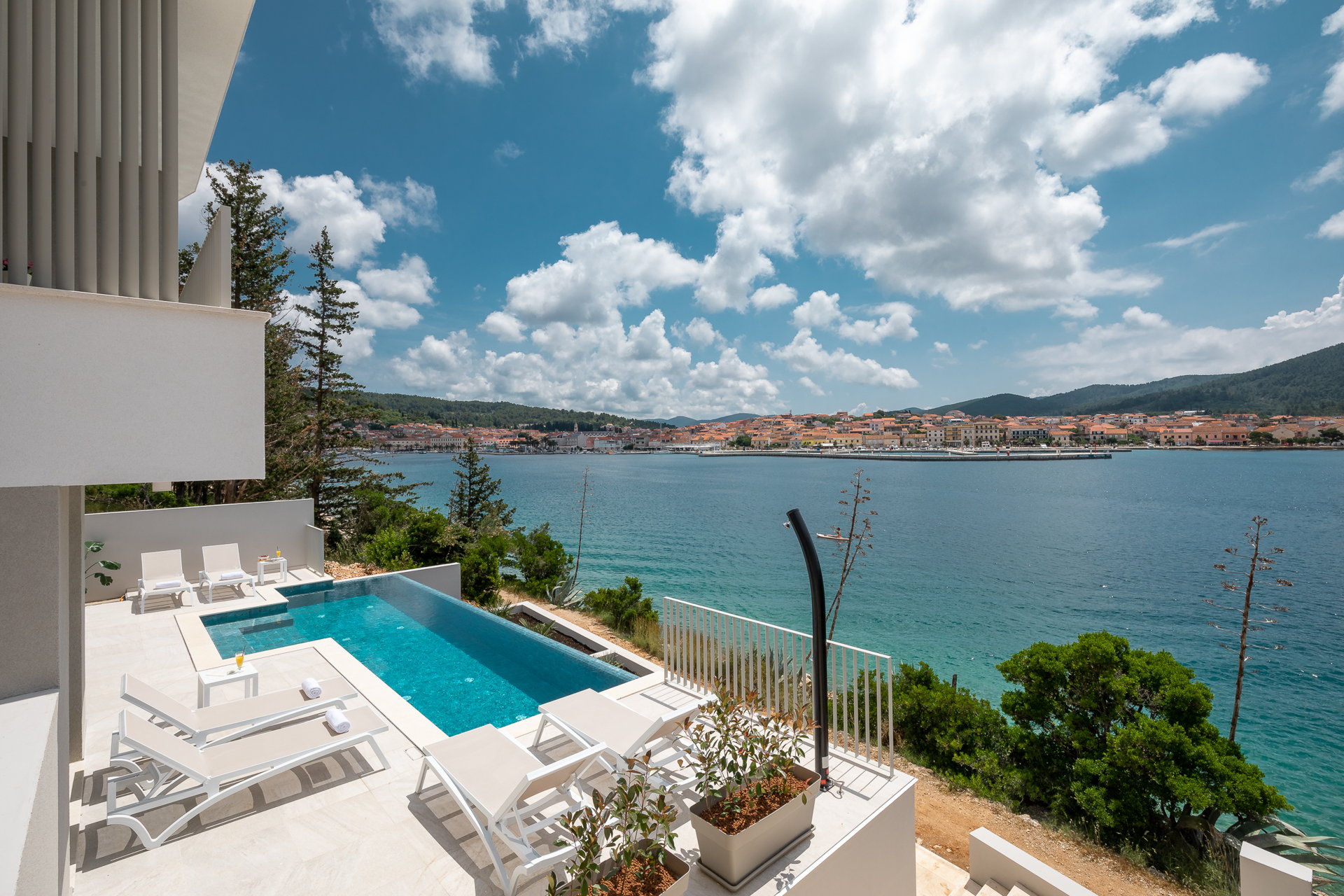 Luxury Villa Violet with Pool