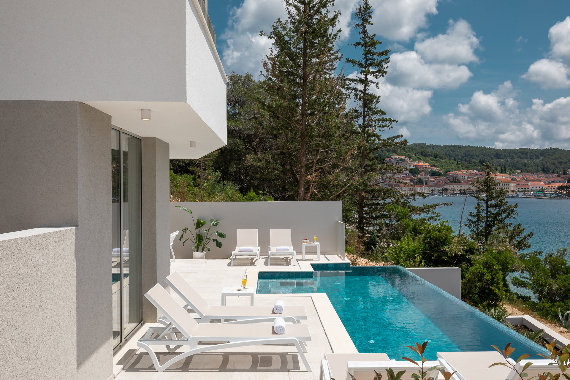 Luxury Villa Violet with Pool