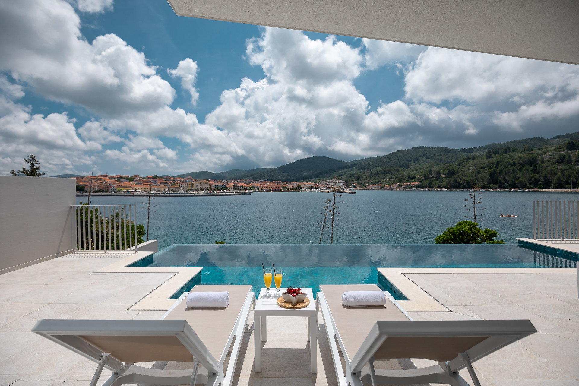 Luxury Villa Violet with Pool