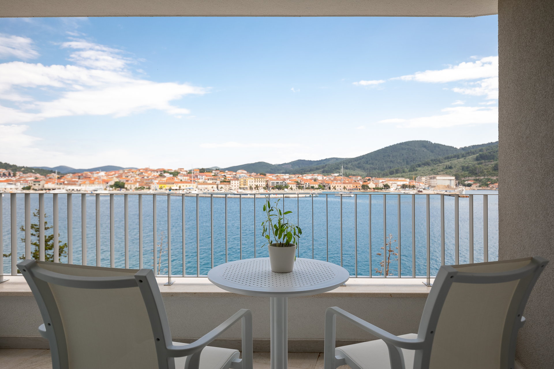 Luxury Villa Violet with Pool