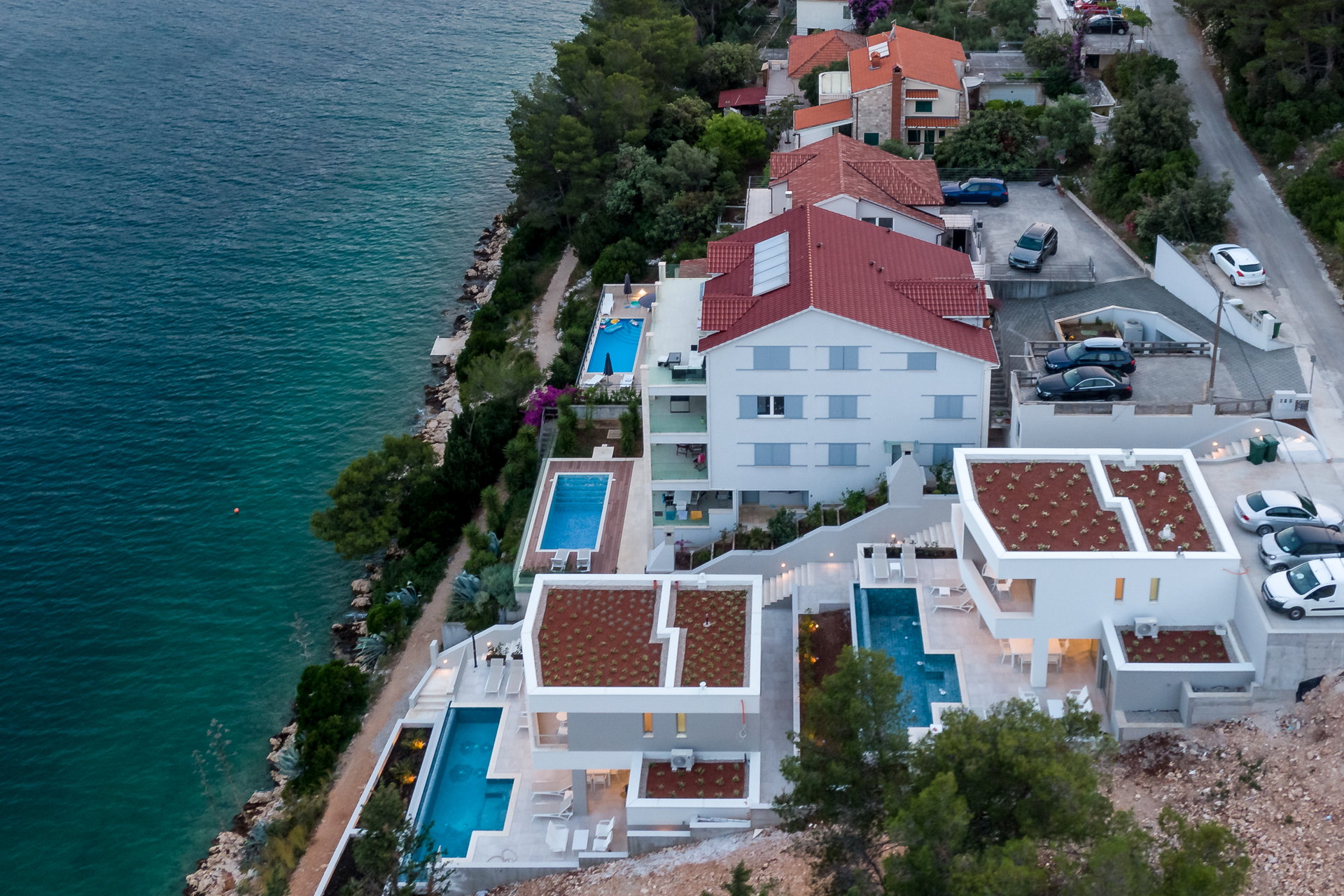 Luxury Villa Ivy with Pool