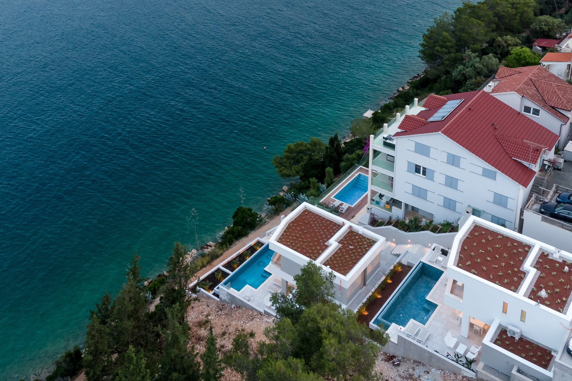 Luxury Villa Ivy with Pool