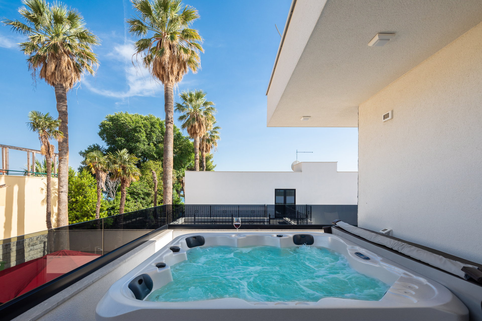 Luxury Villa Anchor with Heated Pool
