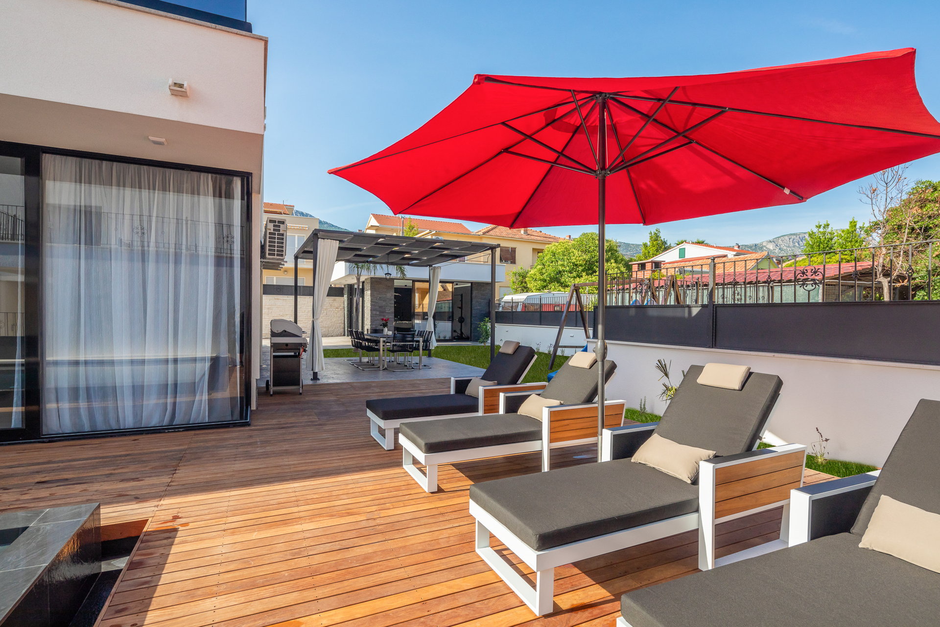 Luxury Villa Anchor with Heated Pool