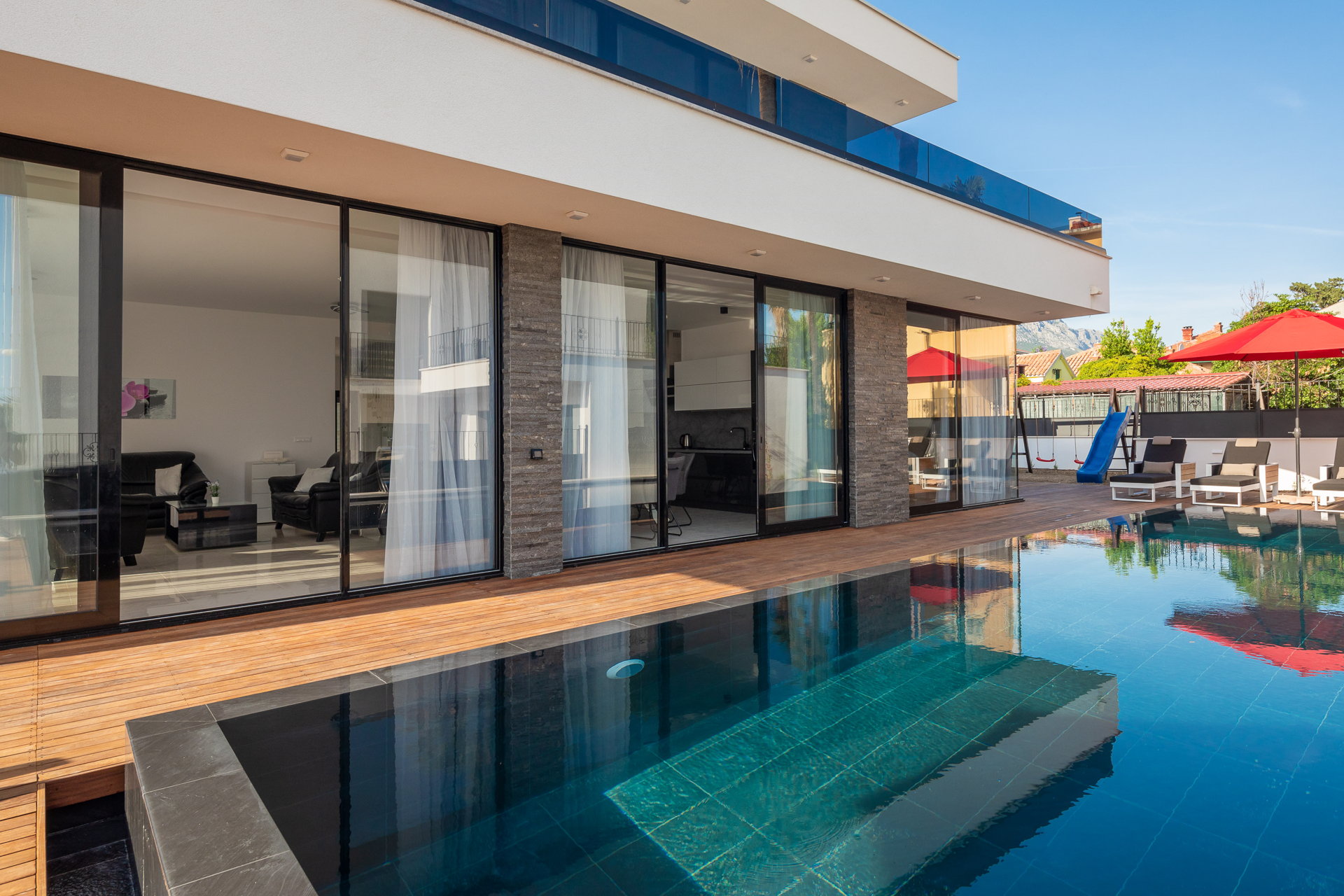 Luxury Villa Anchor with Heated Pool