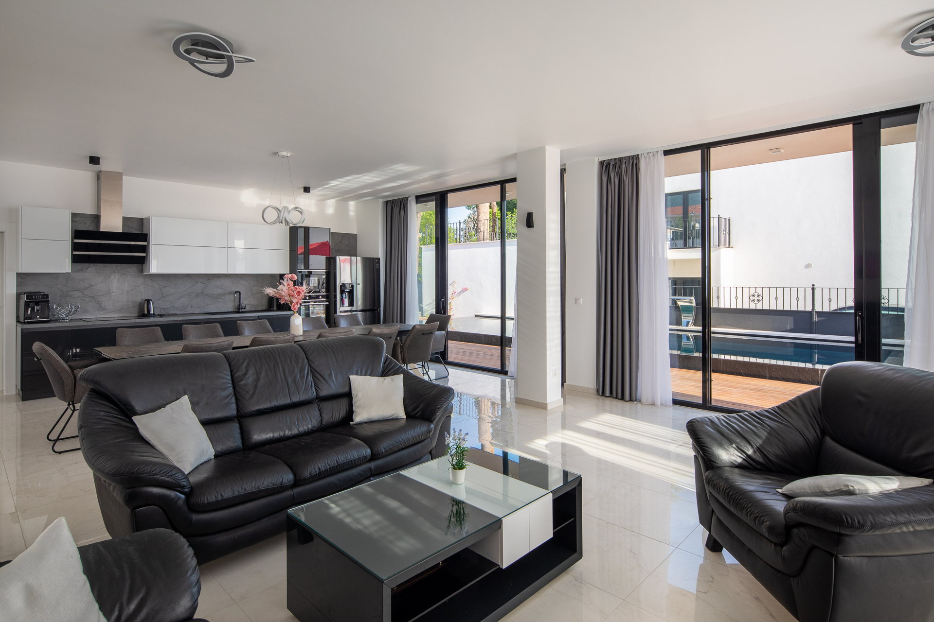 Luxury Villa Anchor with Heated Pool