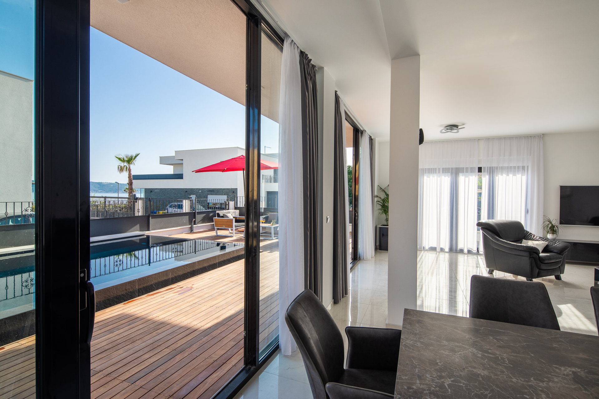 Luxury Villa Anchor with Heated Pool