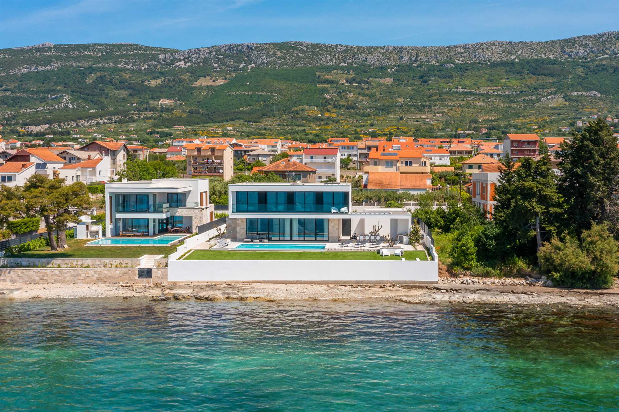 Beachfront Villa The View with Pool