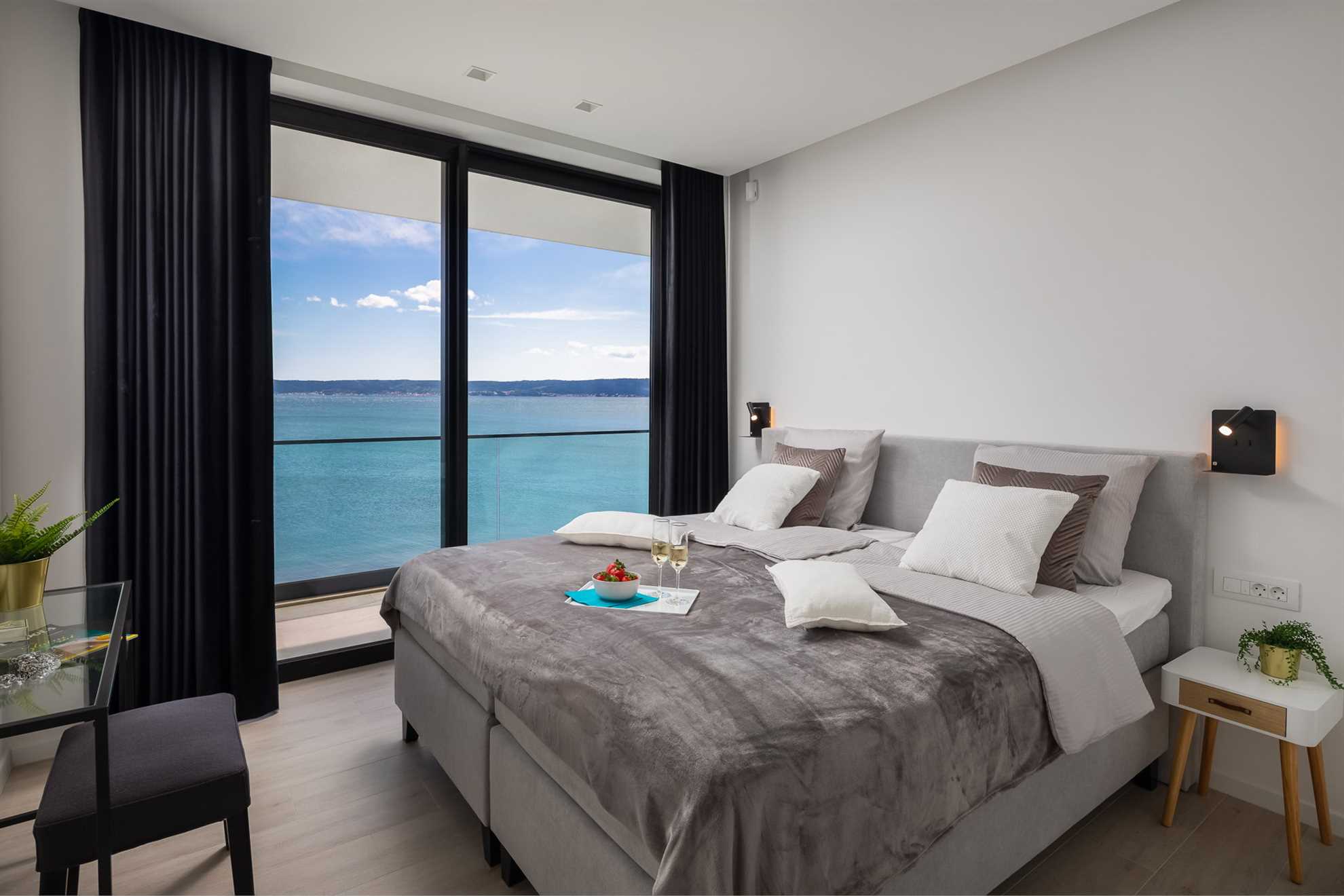Beachfront Villa The View with Pool