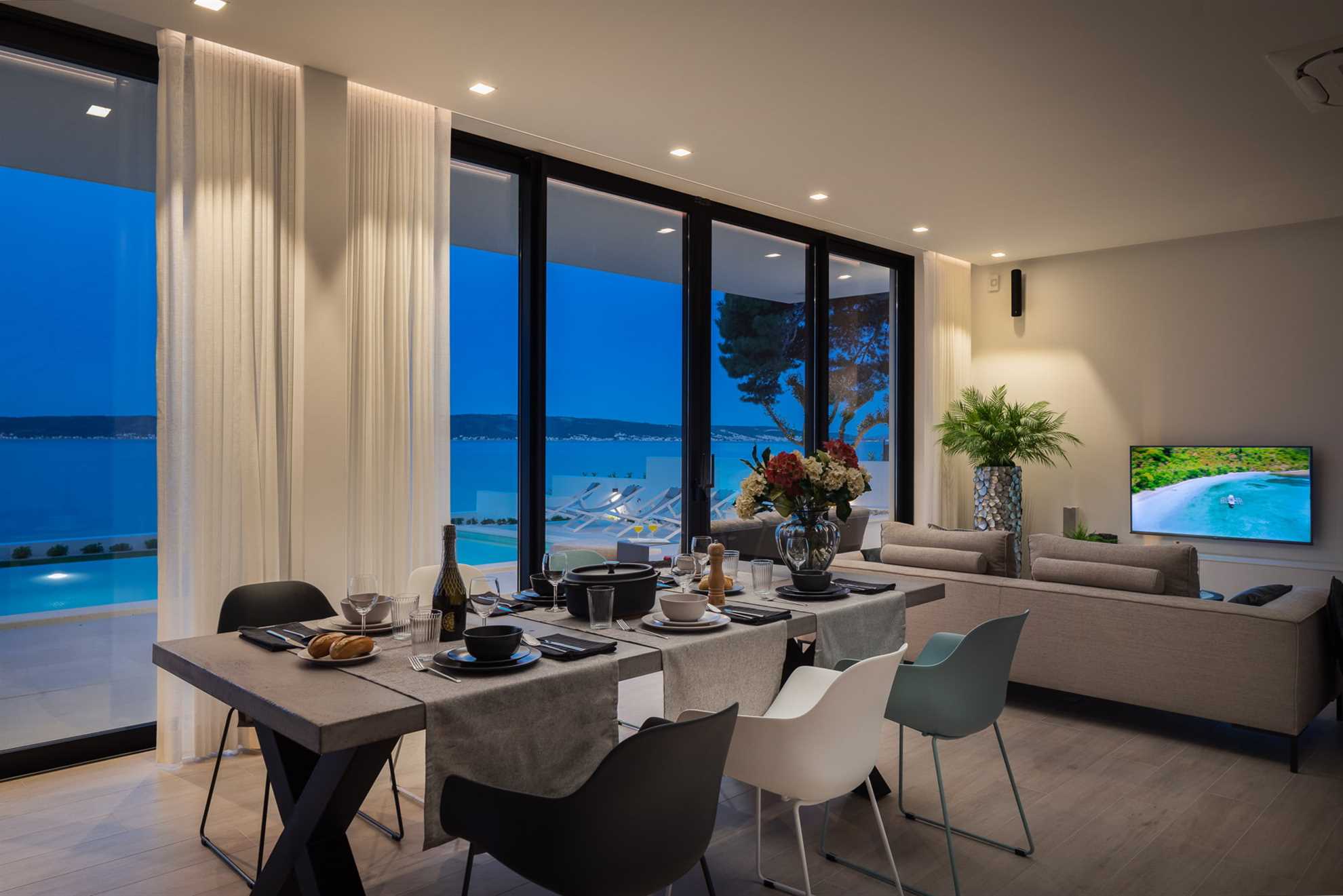 Beachfront Villa The View with Pool