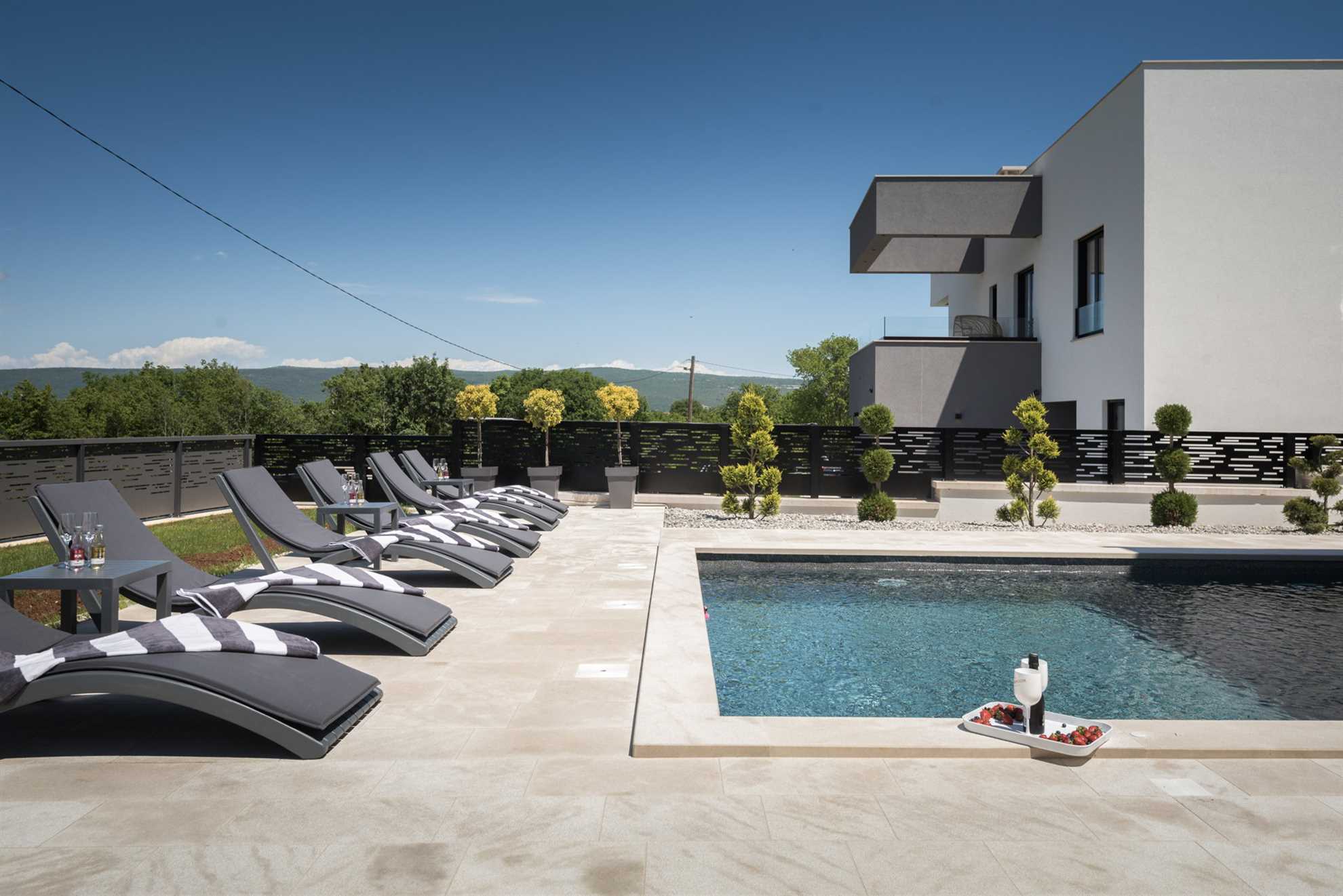 Luxury Villa Mercury with Pool