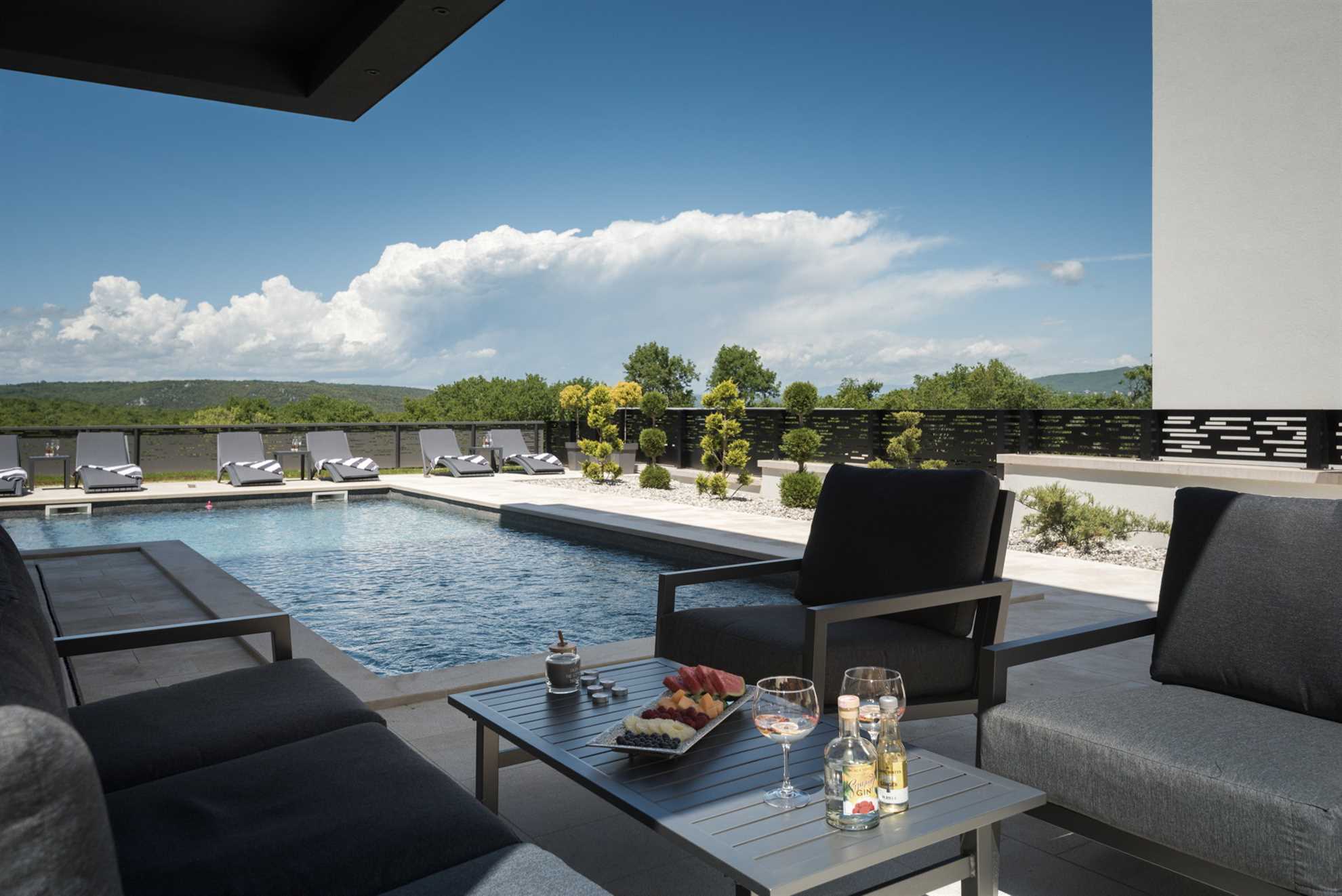 Luxury Villa Mercury with Pool
