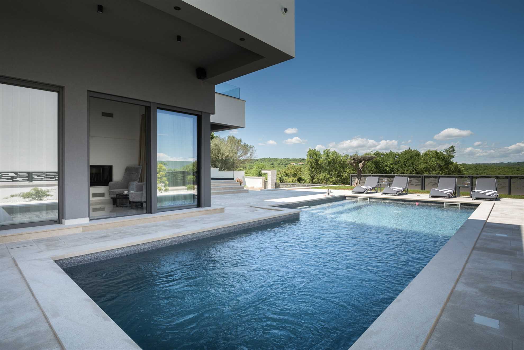 Luxury Villa Mercury with Pool