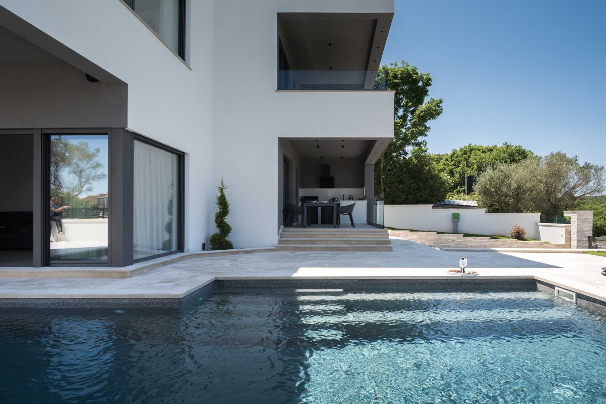 Luxury Villa Mercury with Pool