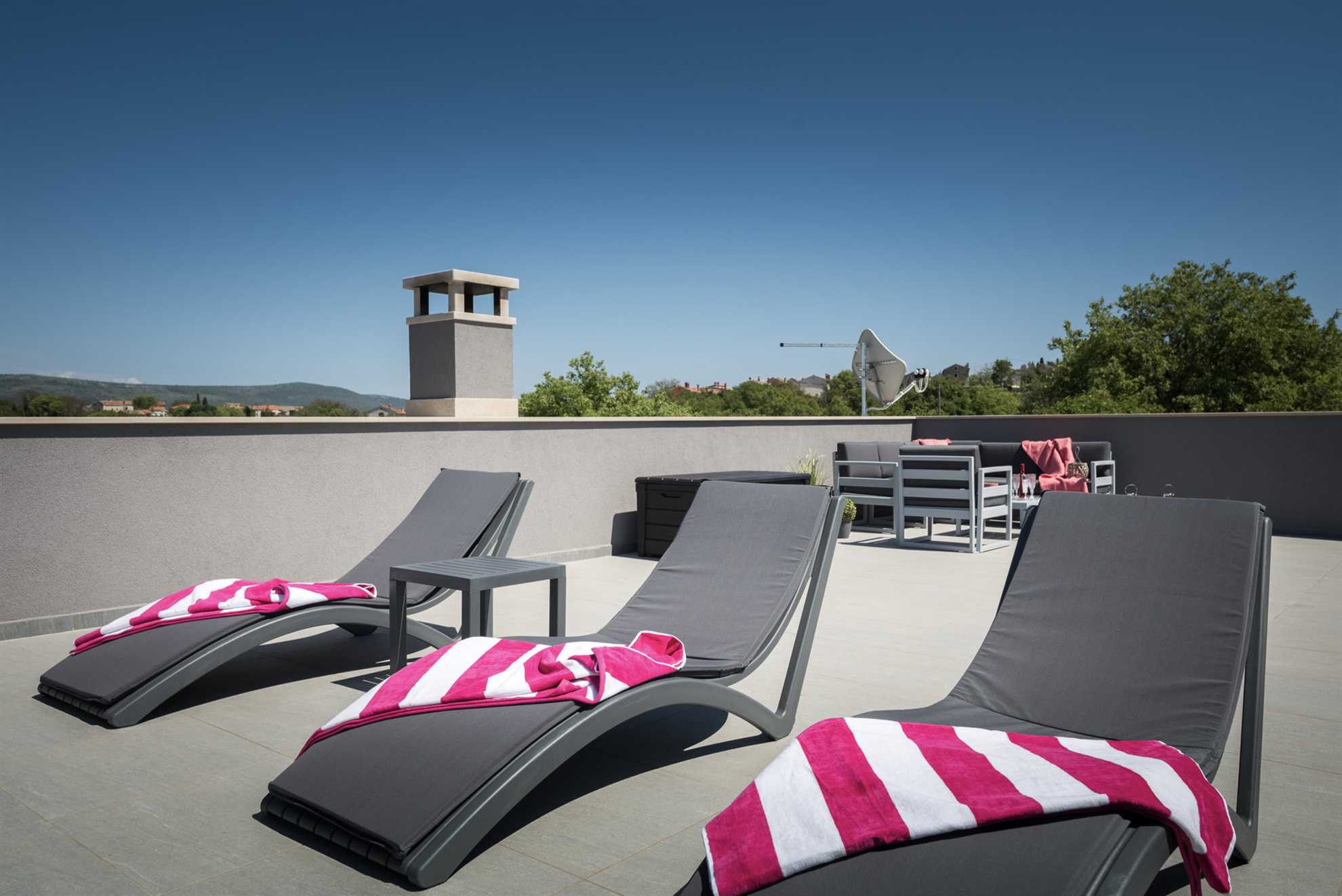 Luxury Villa Mercury with Pool