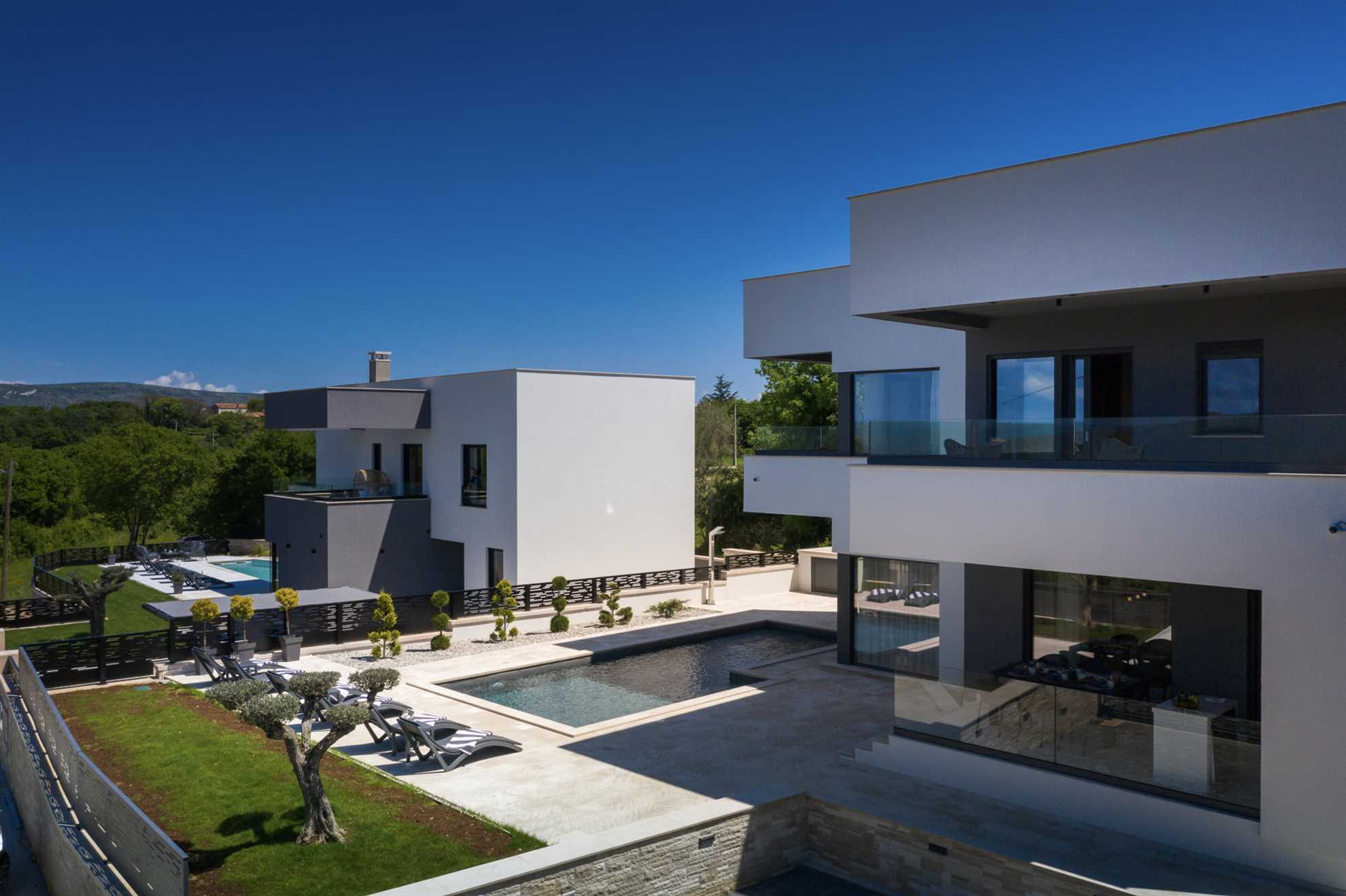 Luxury Villa Mercury with Pool