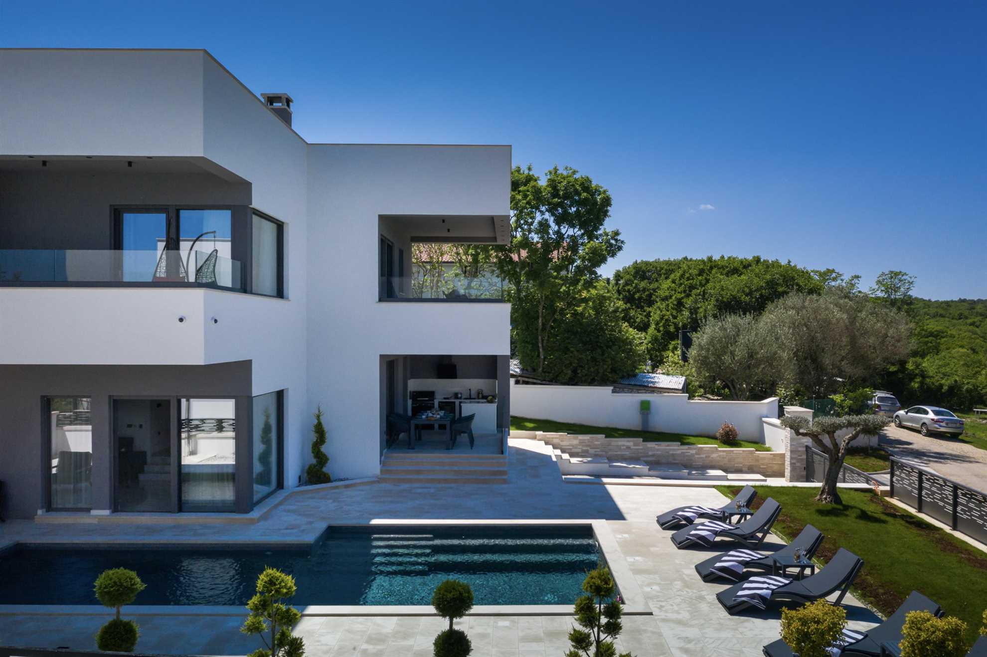 Luxury Villa Mercury with Pool