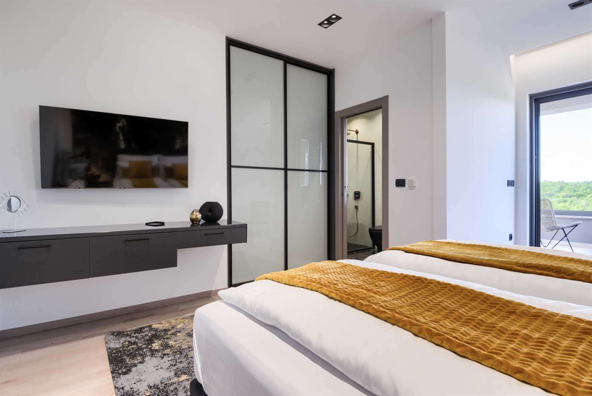 Luxury Villa Mercury with Pool