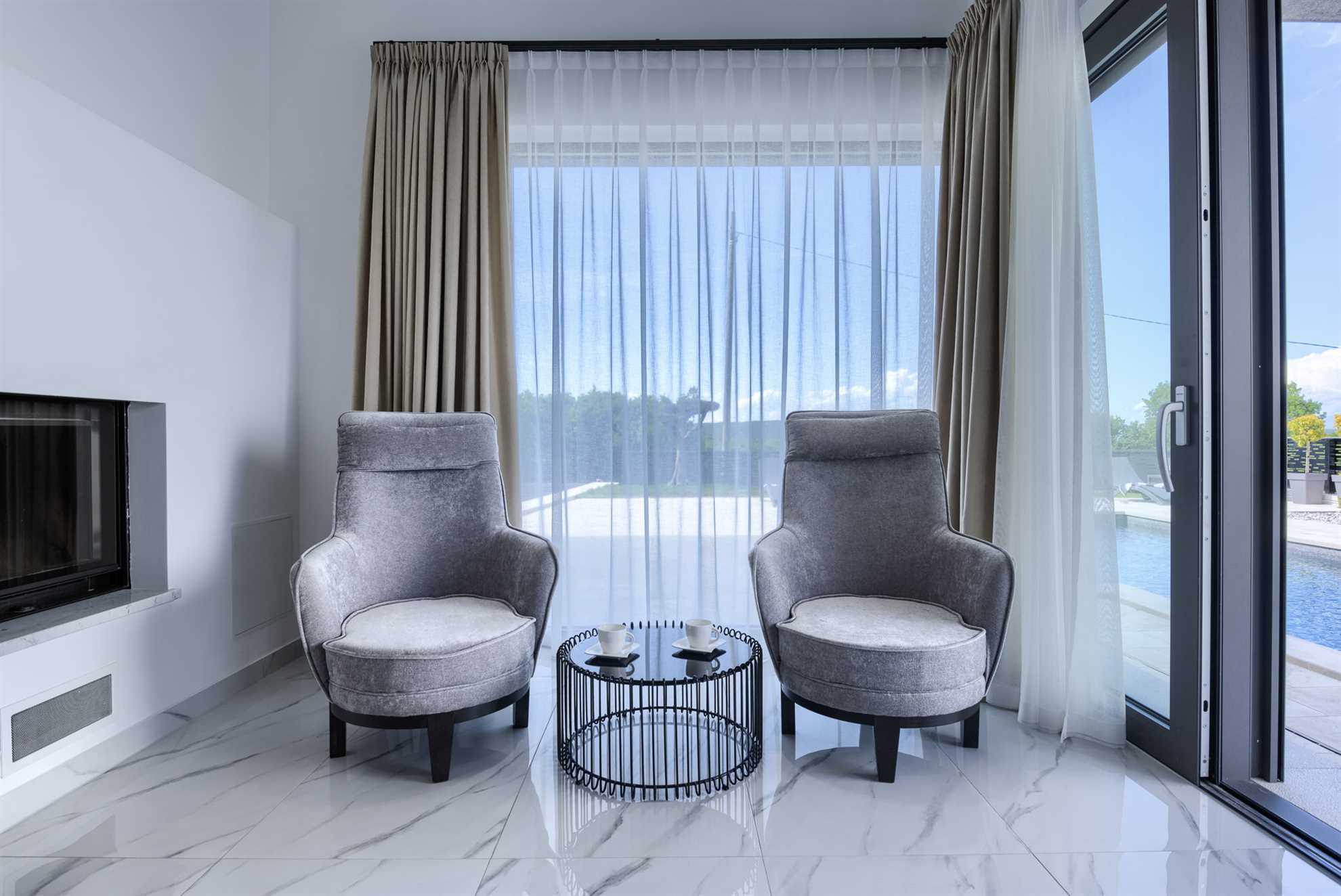 Luxury Villa Mercury with Pool