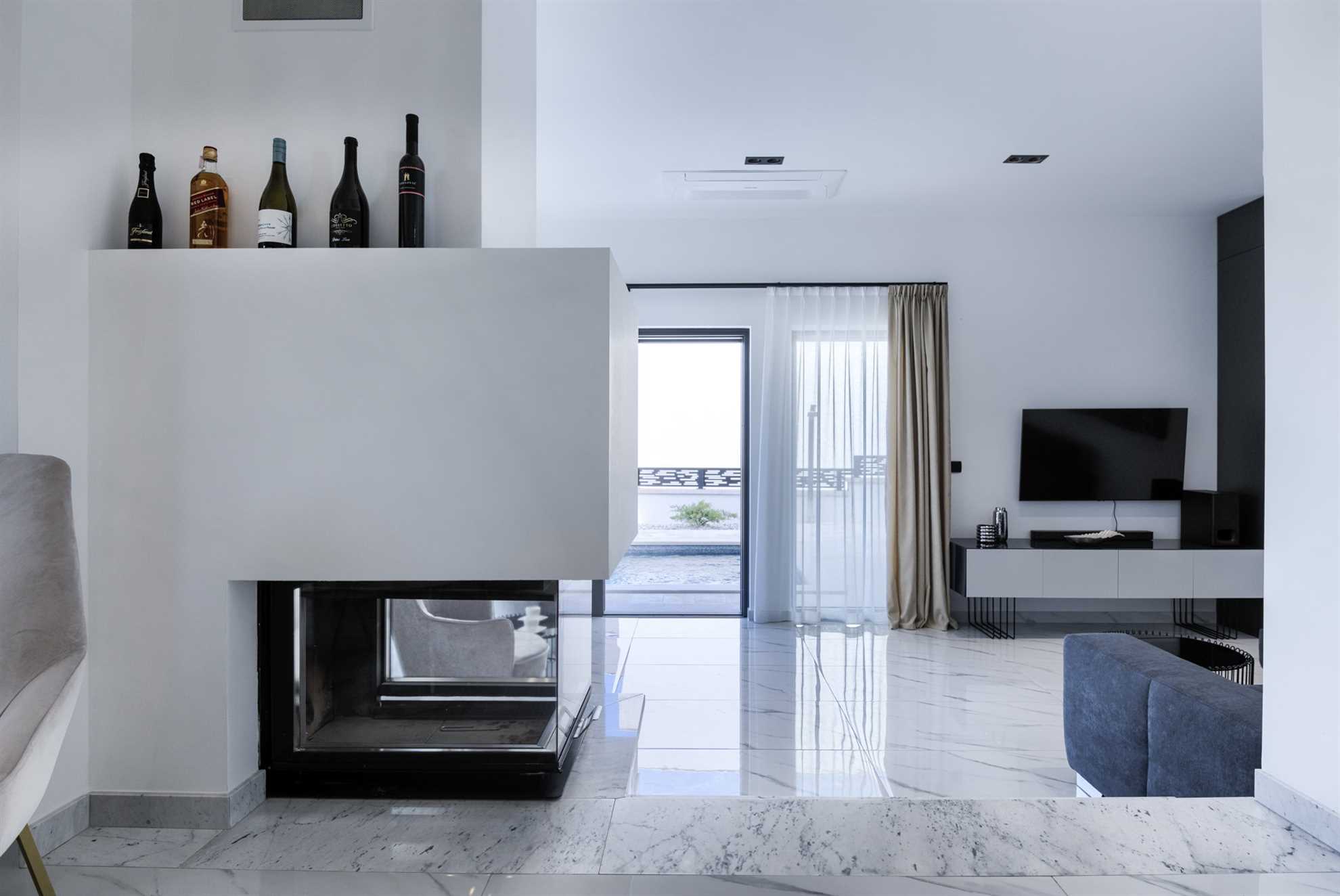 Luxury Villa Mercury with Pool
